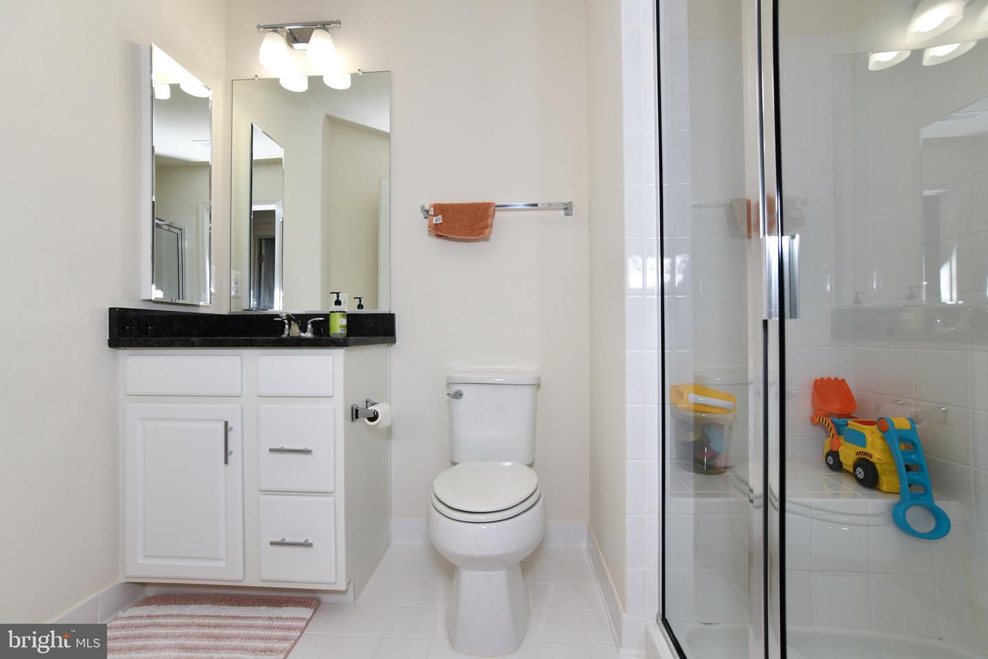 42344 ABNEY WOOD DR, CHANTILLY, Virginia 20152, 8 Bedrooms Bedrooms, ,5 BathroomsBathrooms,Residential,For sale,42344 ABNEY WOOD DR,VALO2097932 MLS # VALO2097932