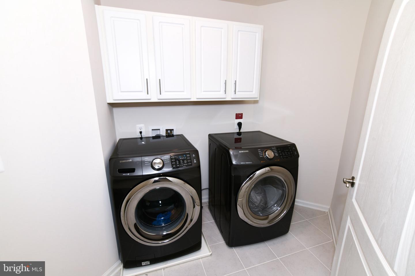 42344 ABNEY WOOD DR, CHANTILLY, Virginia 20152, 8 Bedrooms Bedrooms, ,5 BathroomsBathrooms,Residential,For sale,42344 ABNEY WOOD DR,VALO2097932 MLS # VALO2097932