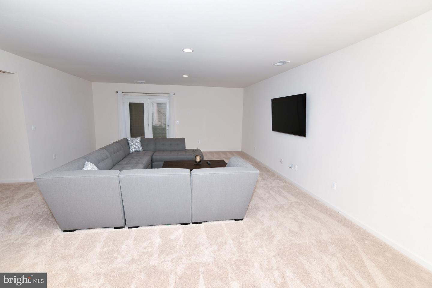 42344 ABNEY WOOD DR, CHANTILLY, Virginia 20152, 8 Bedrooms Bedrooms, ,5 BathroomsBathrooms,Residential,For sale,42344 ABNEY WOOD DR,VALO2097932 MLS # VALO2097932