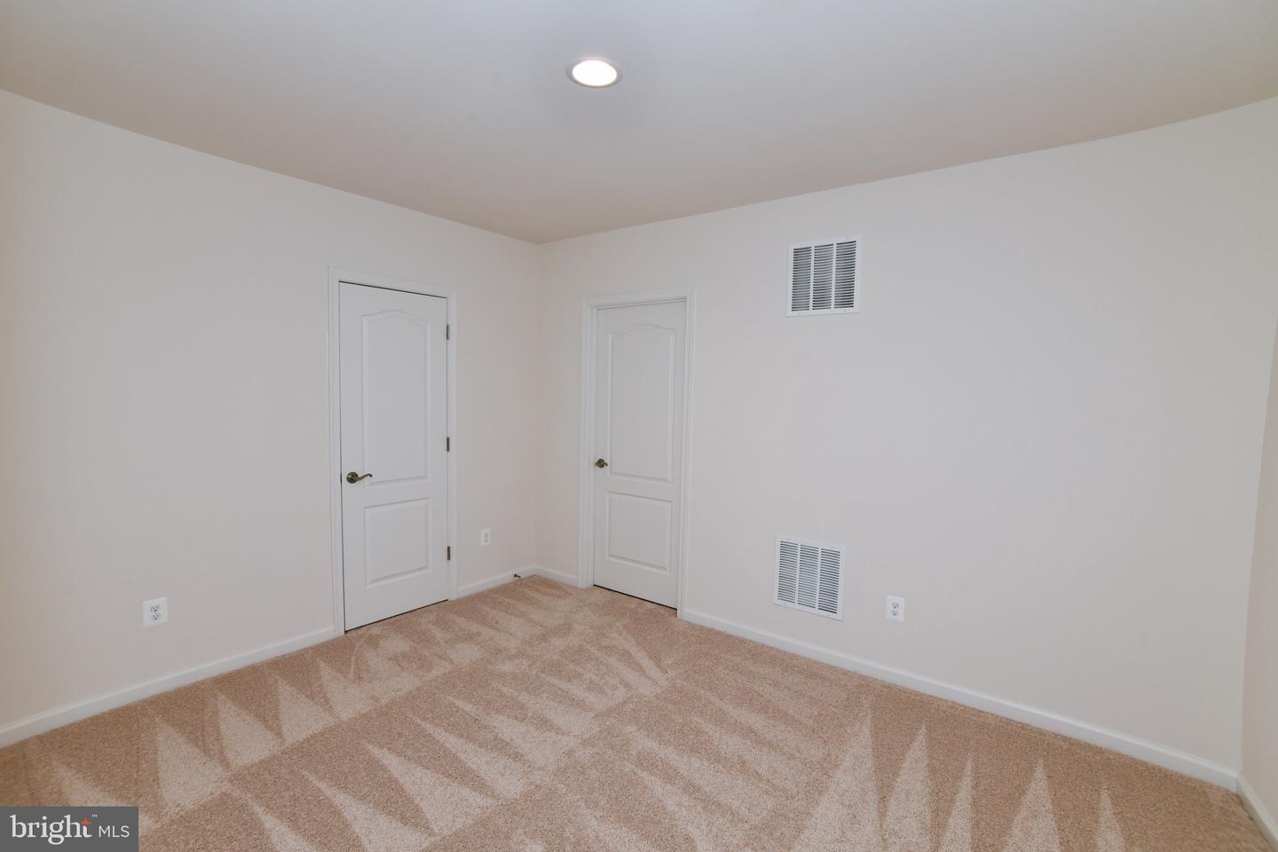 42344 ABNEY WOOD DR, CHANTILLY, Virginia 20152, 8 Bedrooms Bedrooms, ,5 BathroomsBathrooms,Residential,For sale,42344 ABNEY WOOD DR,VALO2097932 MLS # VALO2097932