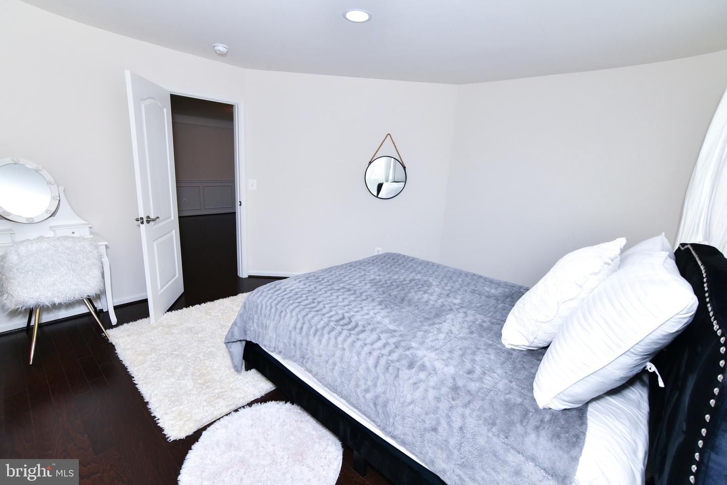 42344 ABNEY WOOD DR, CHANTILLY, Virginia 20152, 8 Bedrooms Bedrooms, ,5 BathroomsBathrooms,Residential,For sale,42344 ABNEY WOOD DR,VALO2097932 MLS # VALO2097932