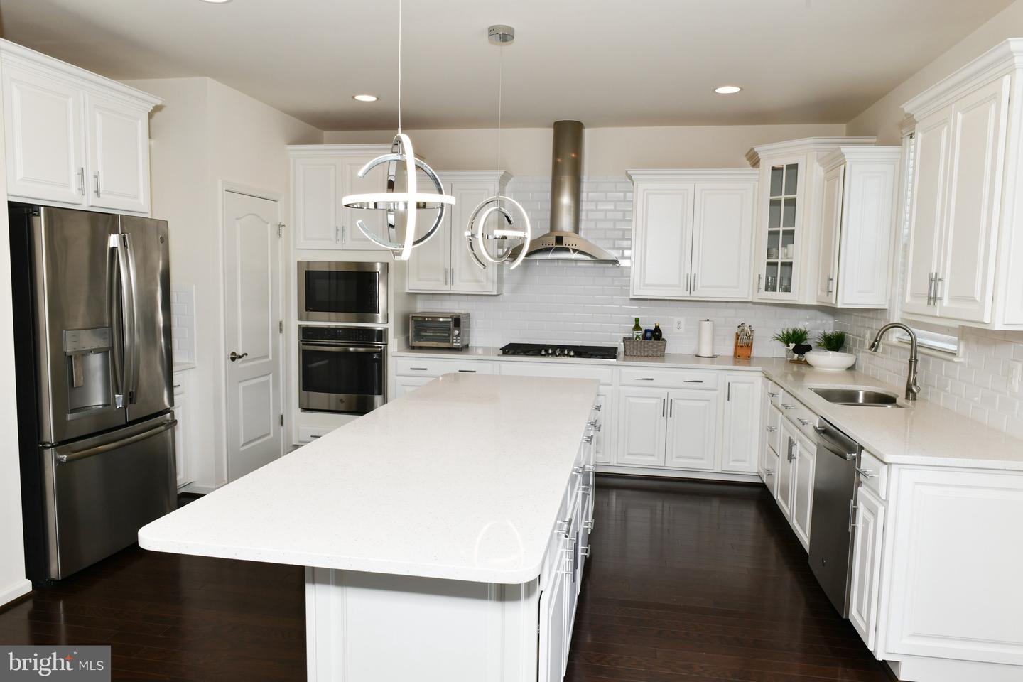 42344 ABNEY WOOD DR, CHANTILLY, Virginia 20152, 8 Bedrooms Bedrooms, ,5 BathroomsBathrooms,Residential,For sale,42344 ABNEY WOOD DR,VALO2097932 MLS # VALO2097932