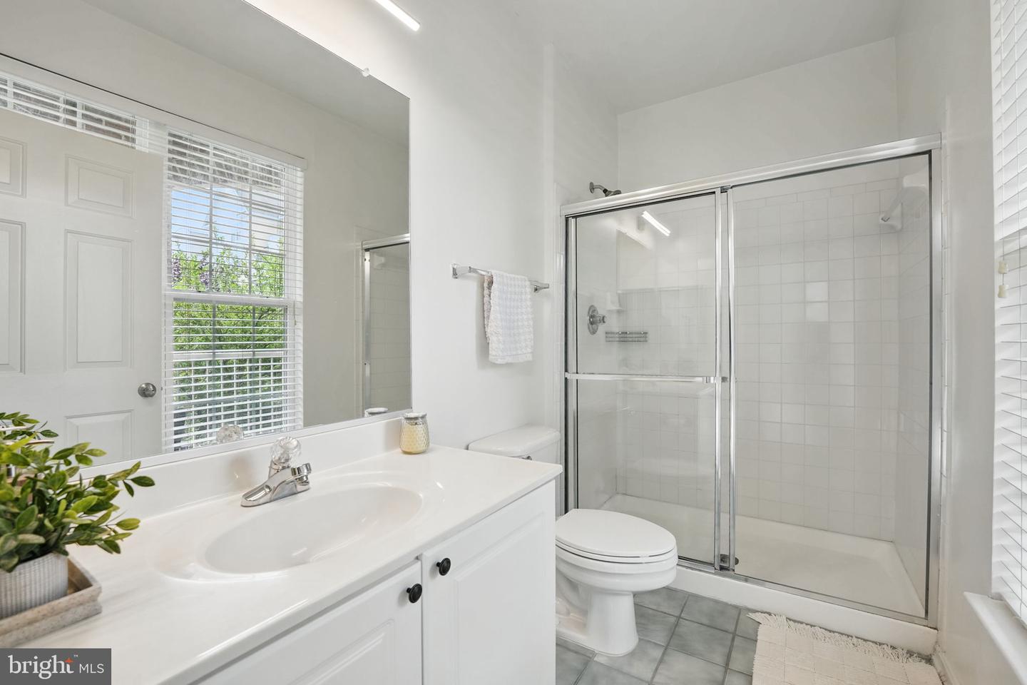 2700 BELLFOREST CT #104, VIENNA, Virginia 22180, 3 Bedrooms Bedrooms, ,2 BathroomsBathrooms,Residential,For sale,2700 BELLFOREST CT #104,VAFX2243528 MLS # VAFX2243528