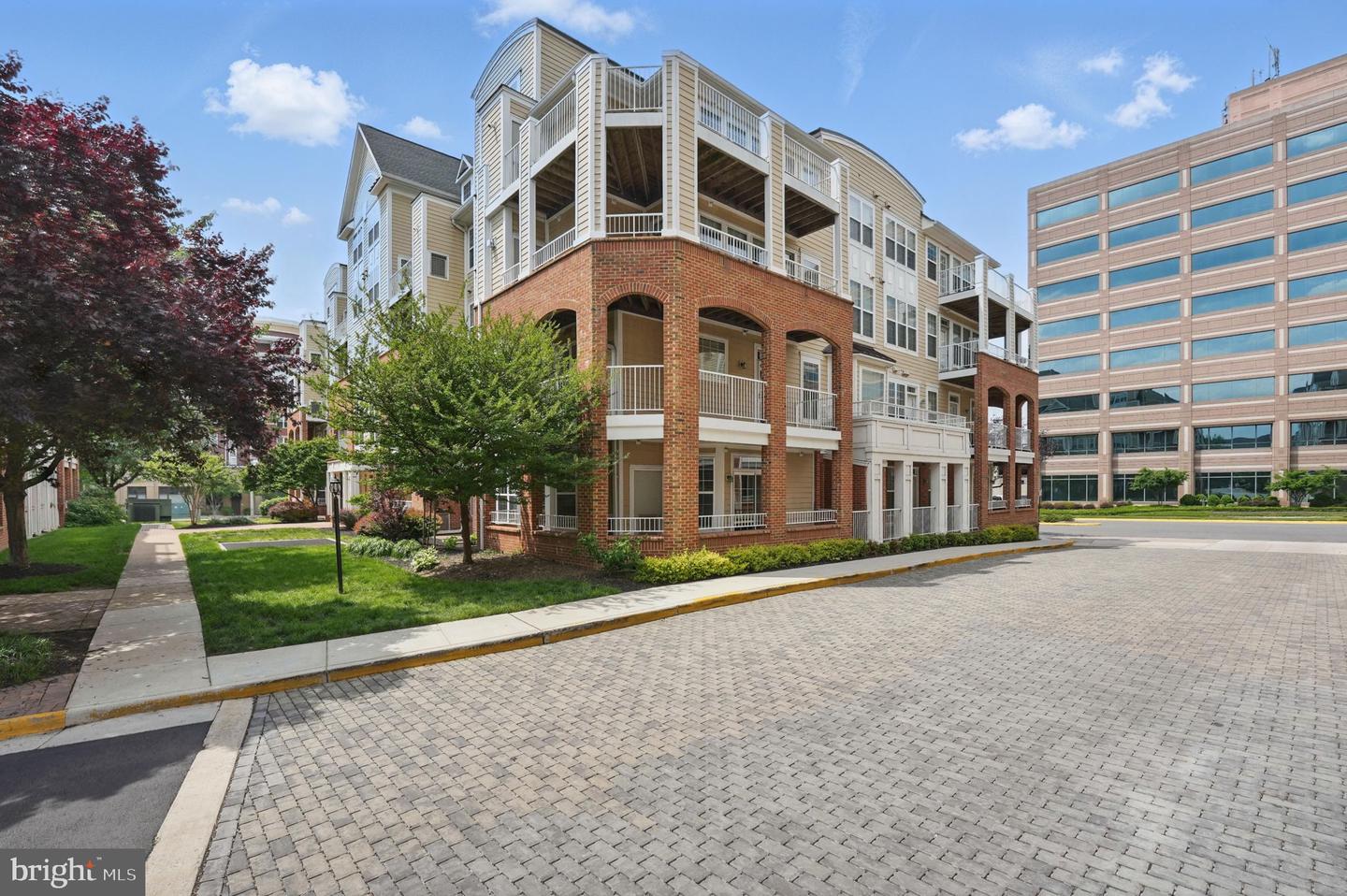 2700 BELLFOREST CT #104, VIENNA, Virginia 22180, 3 Bedrooms Bedrooms, ,2 BathroomsBathrooms,Residential,For sale,2700 BELLFOREST CT #104,VAFX2243528 MLS # VAFX2243528