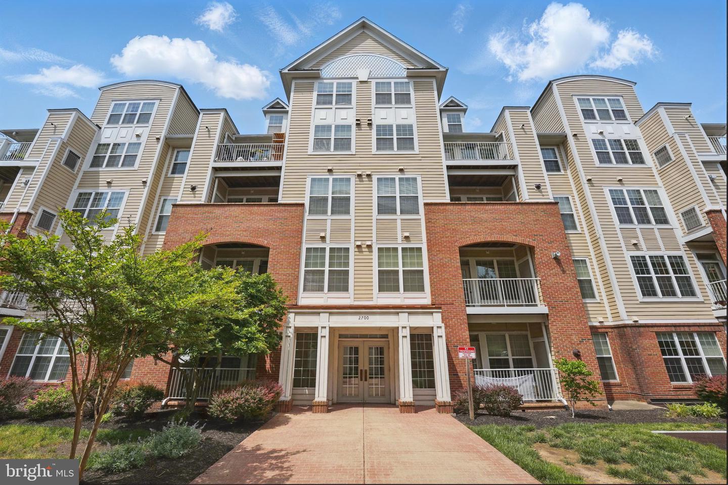 2700 BELLFOREST CT #104, VIENNA, Virginia 22180, 3 Bedrooms Bedrooms, ,2 BathroomsBathrooms,Residential,For sale,2700 BELLFOREST CT #104,VAFX2243528 MLS # VAFX2243528
