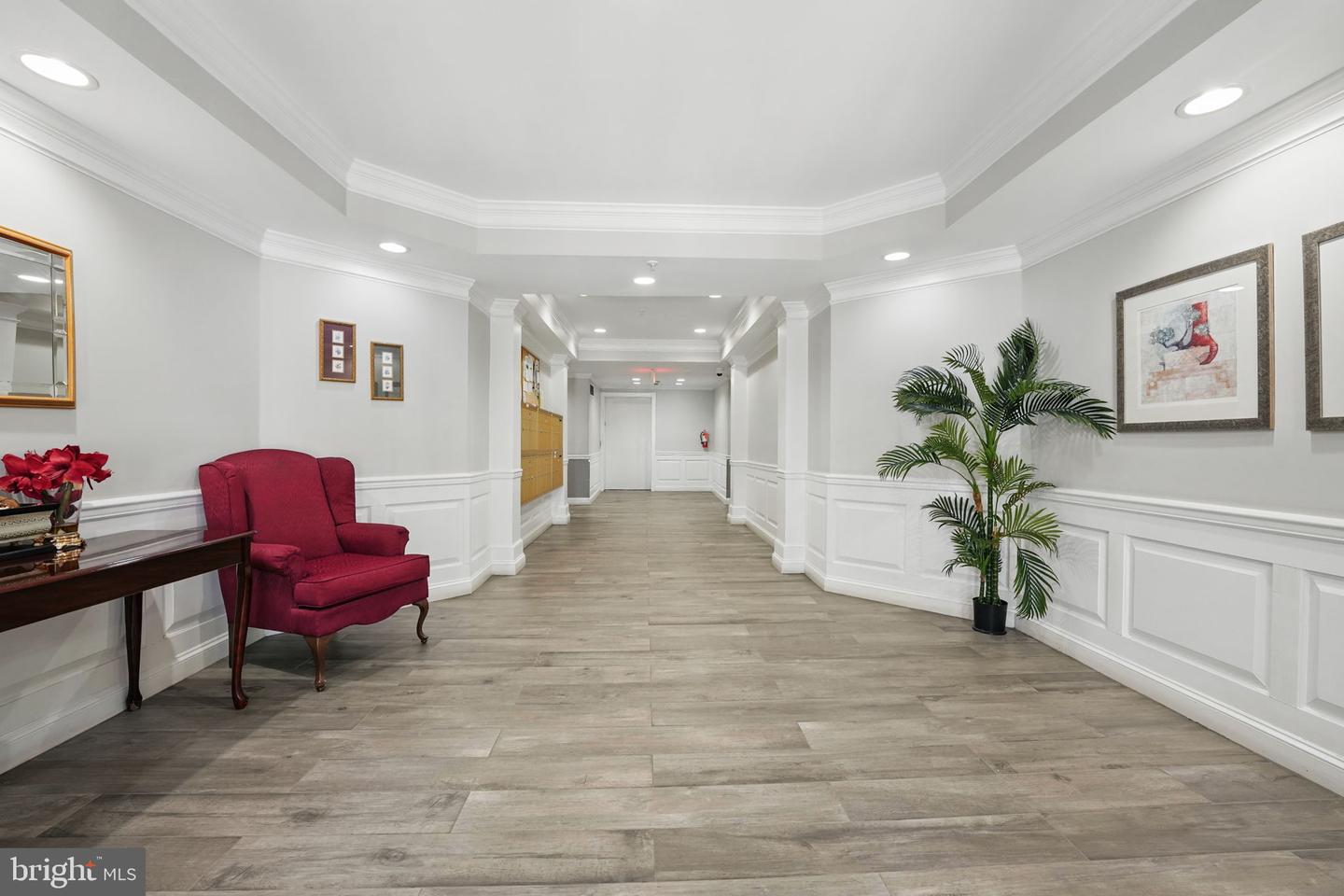 2700 BELLFOREST CT #104, VIENNA, Virginia 22180, 3 Bedrooms Bedrooms, ,2 BathroomsBathrooms,Residential,For sale,2700 BELLFOREST CT #104,VAFX2243528 MLS # VAFX2243528