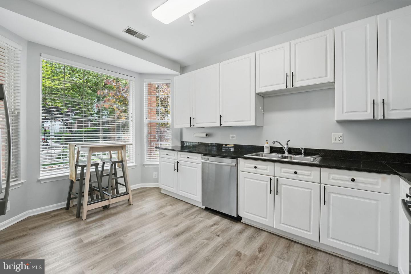 2700 BELLFOREST CT #104, VIENNA, Virginia 22180, 3 Bedrooms Bedrooms, ,2 BathroomsBathrooms,Residential,For sale,2700 BELLFOREST CT #104,VAFX2243528 MLS # VAFX2243528