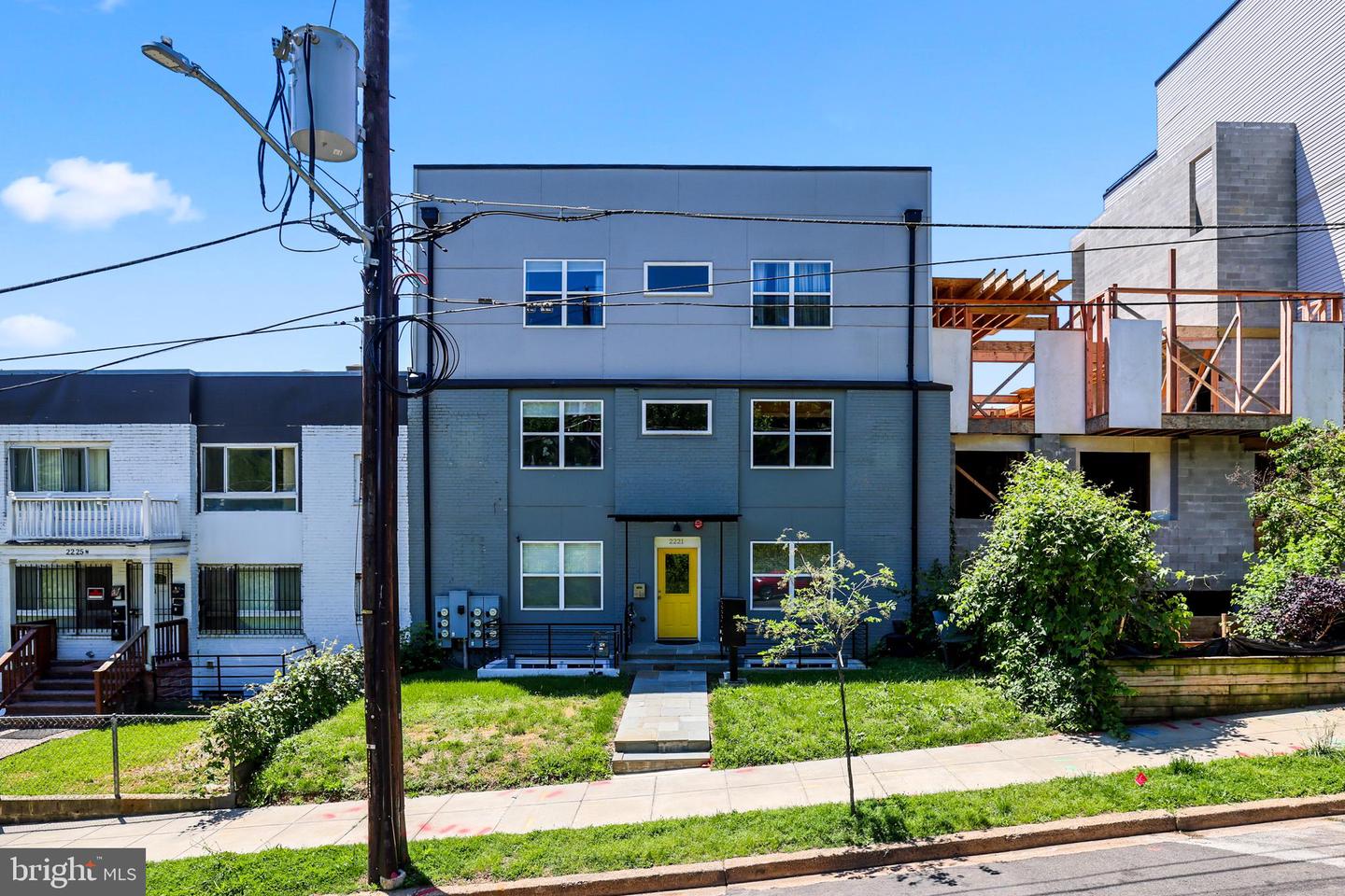 2221 M ST NE #PH1, WASHINGTON, District Of Columbia 20002, 2 Bedrooms Bedrooms, ,2 BathroomsBathrooms,Residential,For sale,2221 M ST NE #PH1,DCDC2202642 MLS # DCDC2202642