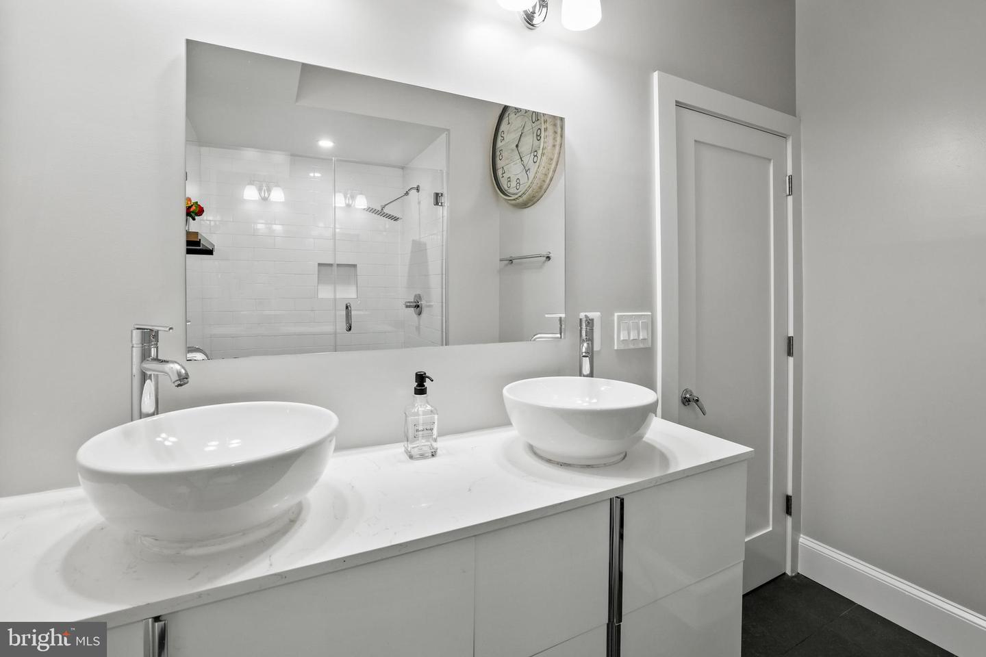 2221 M ST NE #PH1, WASHINGTON, District Of Columbia 20002, 2 Bedrooms Bedrooms, ,2 BathroomsBathrooms,Residential,For sale,2221 M ST NE #PH1,DCDC2202642 MLS # DCDC2202642