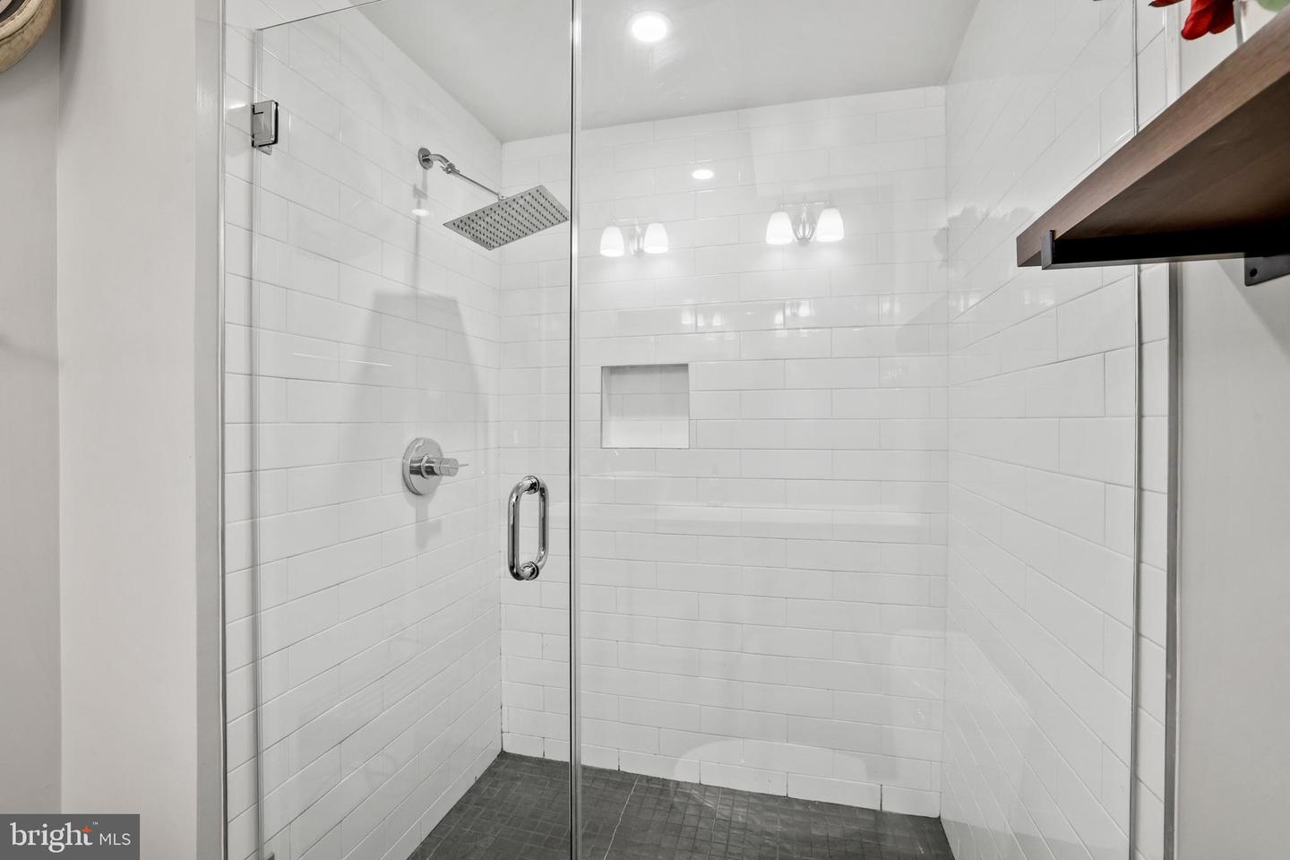 2221 M ST NE #PH1, WASHINGTON, District Of Columbia 20002, 2 Bedrooms Bedrooms, ,2 BathroomsBathrooms,Residential,For sale,2221 M ST NE #PH1,DCDC2202642 MLS # DCDC2202642