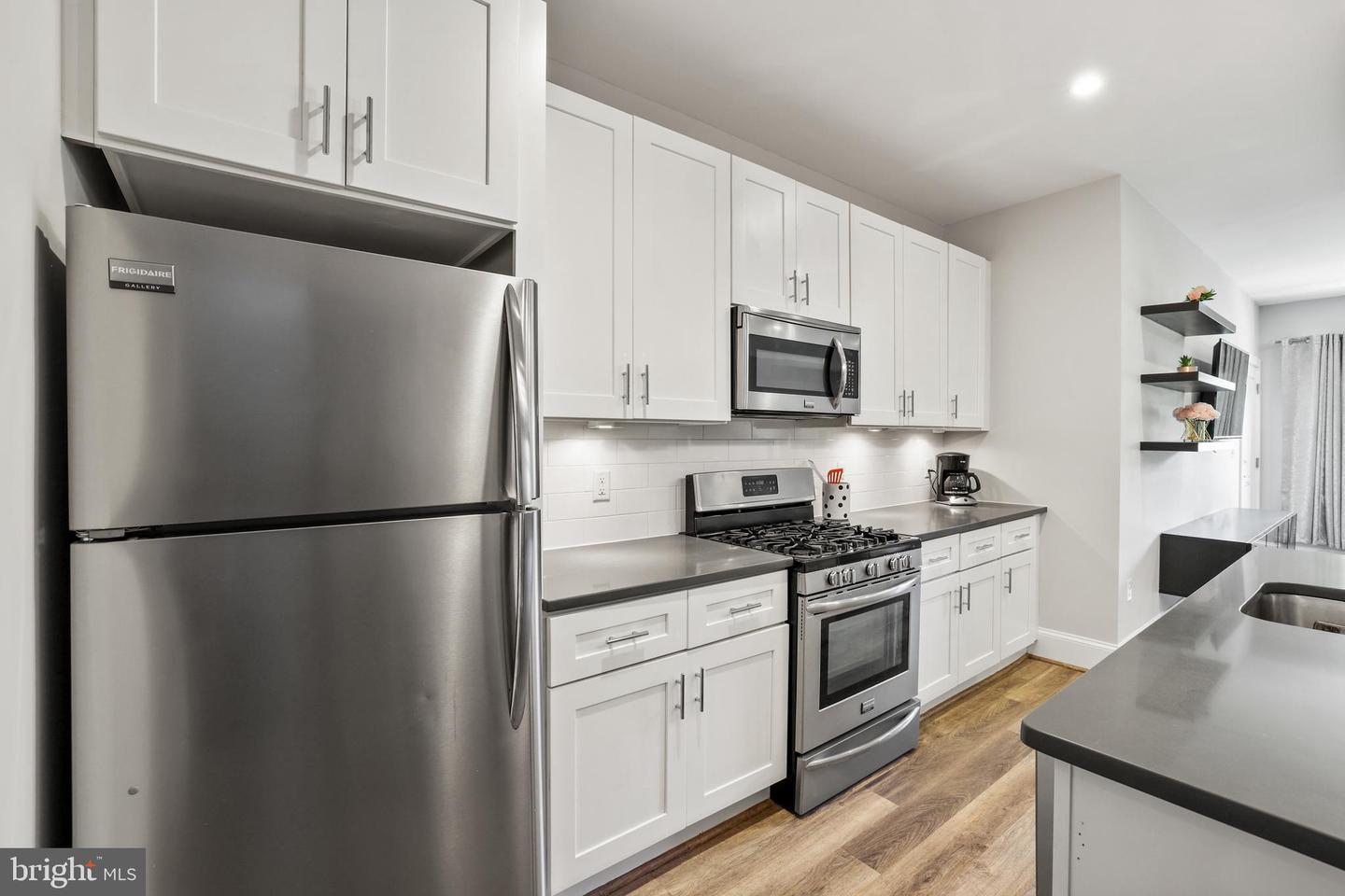 2221 M ST NE #PH1, WASHINGTON, District Of Columbia 20002, 2 Bedrooms Bedrooms, ,2 BathroomsBathrooms,Residential,For sale,2221 M ST NE #PH1,DCDC2202642 MLS # DCDC2202642