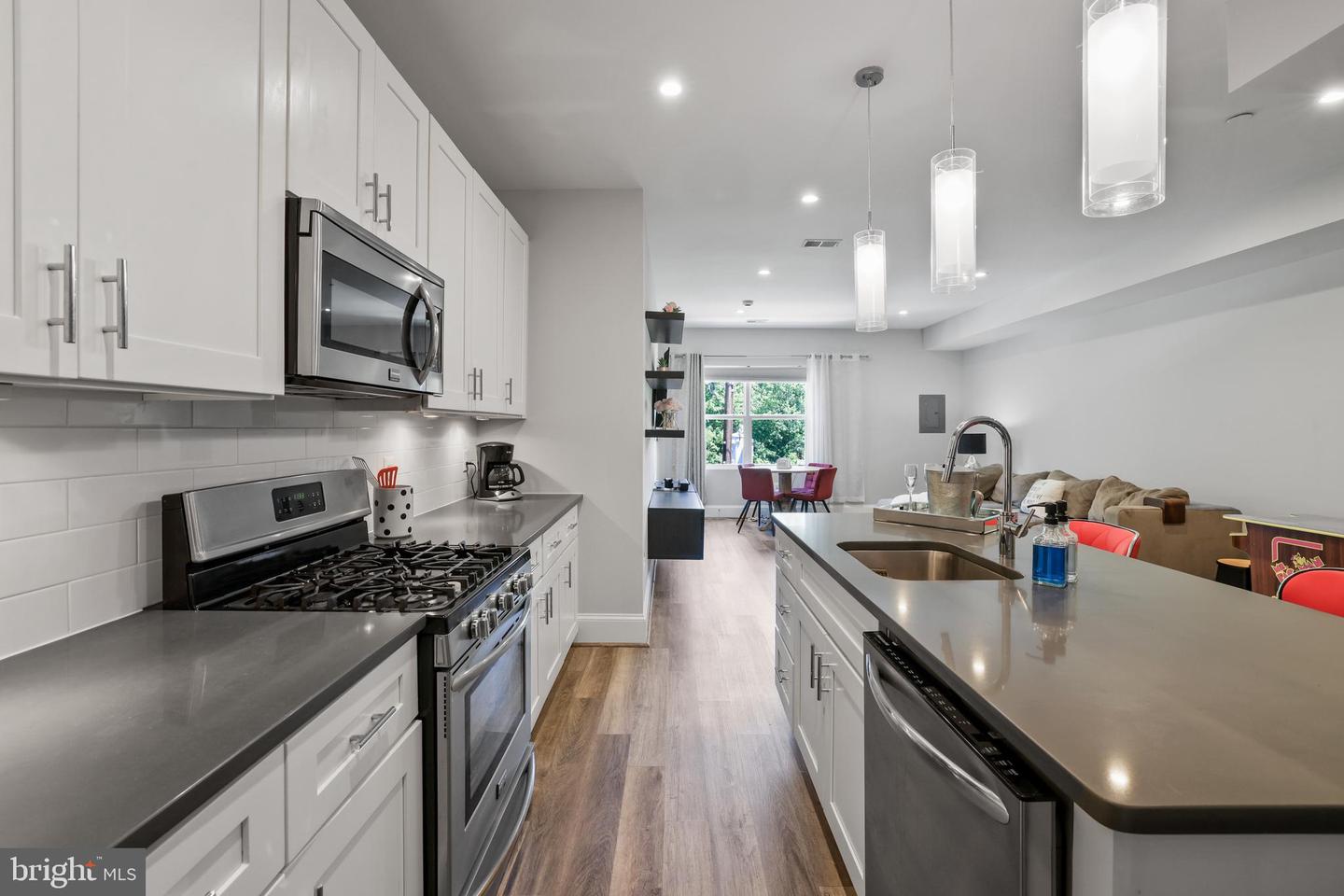2221 M ST NE #PH1, WASHINGTON, District Of Columbia 20002, 2 Bedrooms Bedrooms, ,2 BathroomsBathrooms,Residential,For sale,2221 M ST NE #PH1,DCDC2202642 MLS # DCDC2202642
