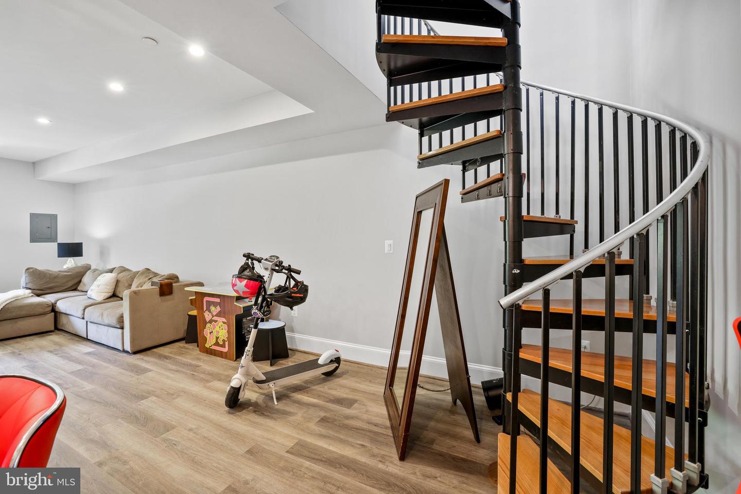 2221 M ST NE #PH1, WASHINGTON, District Of Columbia 20002, 2 Bedrooms Bedrooms, ,2 BathroomsBathrooms,Residential,For sale,2221 M ST NE #PH1,DCDC2202642 MLS # DCDC2202642