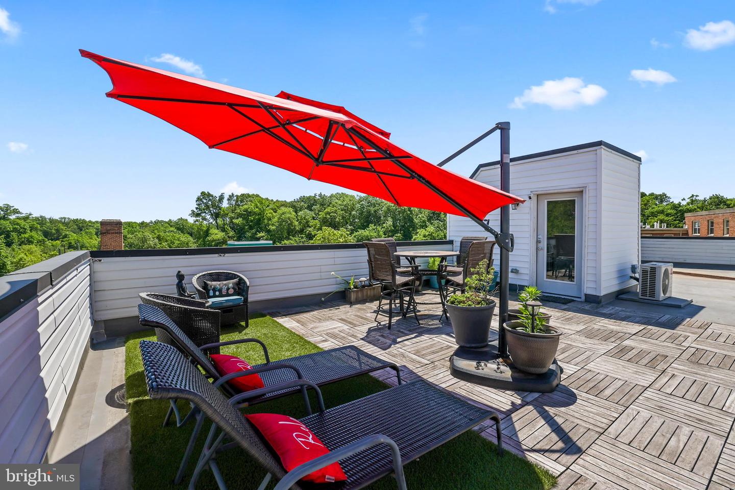 2221 M ST NE #PH1, WASHINGTON, District Of Columbia 20002, 2 Bedrooms Bedrooms, ,2 BathroomsBathrooms,Residential,For sale,2221 M ST NE #PH1,DCDC2202642 MLS # DCDC2202642