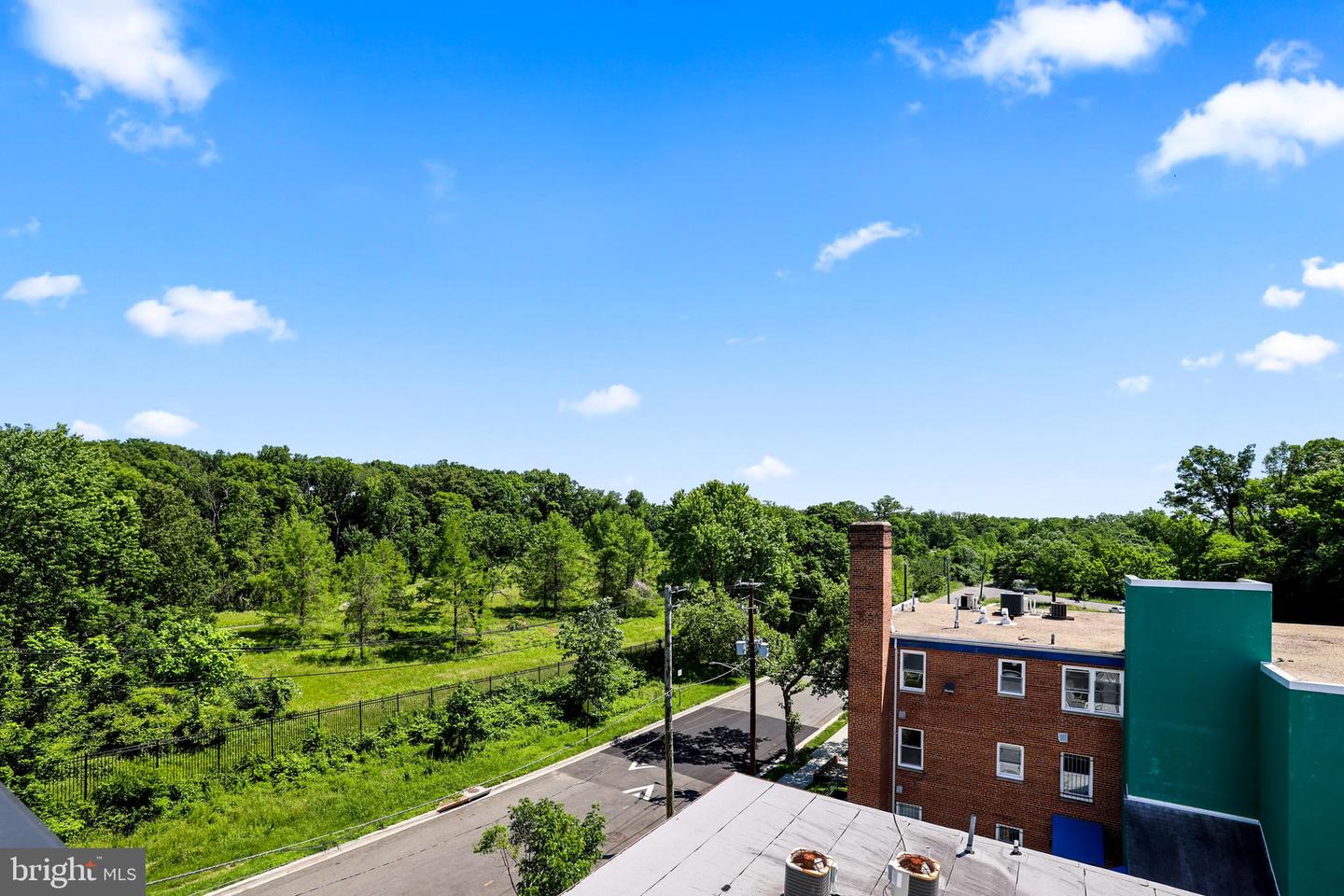 2221 M ST NE #PH1, WASHINGTON, District Of Columbia 20002, 2 Bedrooms Bedrooms, ,2 BathroomsBathrooms,Residential,For sale,2221 M ST NE #PH1,DCDC2202642 MLS # DCDC2202642