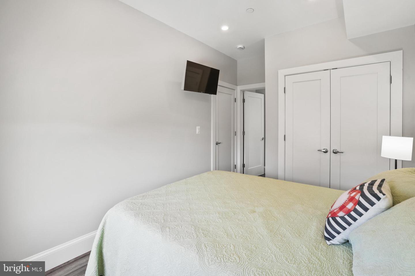 2221 M ST NE #PH1, WASHINGTON, District Of Columbia 20002, 2 Bedrooms Bedrooms, ,2 BathroomsBathrooms,Residential,For sale,2221 M ST NE #PH1,DCDC2202642 MLS # DCDC2202642