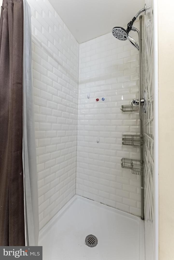 12923 FREESTONE CT, WOODBRIDGE, Virginia 22192, 3 Bedrooms Bedrooms, ,3 BathroomsBathrooms,Residential,For sale,12923 FREESTONE CT,VAPW2095670 MLS # VAPW2095670