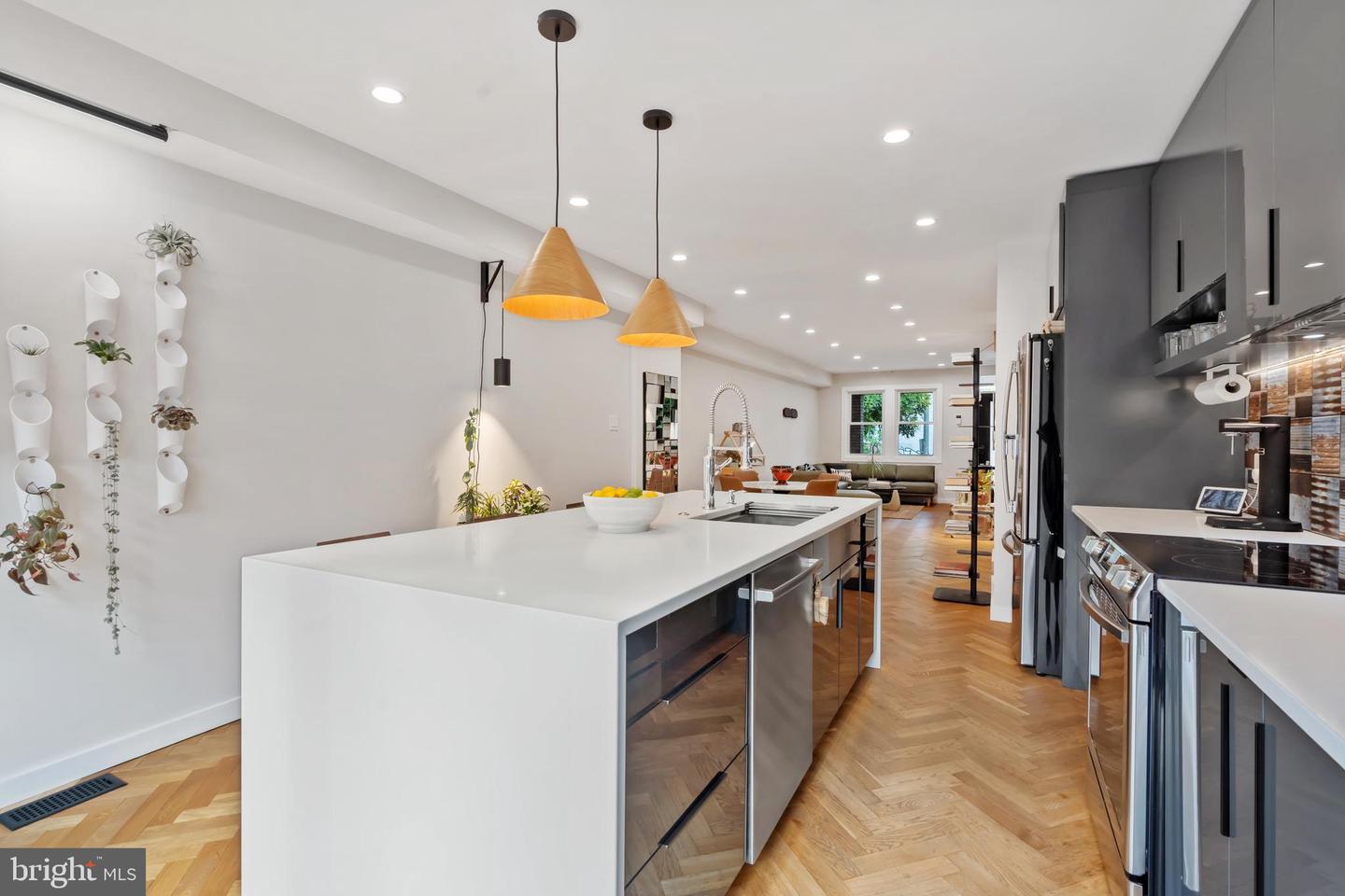 2426 4TH ST NE, WASHINGTON, District Of Columbia 20002, 2 Bedrooms Bedrooms, ,2 BathroomsBathrooms,Residential,For sale,2426 4TH ST NE,DCDC2202754 MLS # DCDC2202754