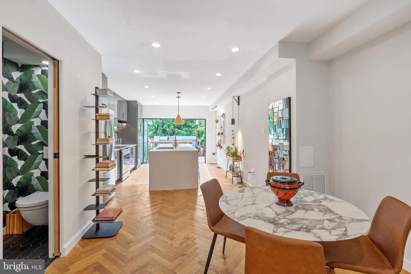 2426 4TH ST NE, WASHINGTON, District Of Columbia 20002, 2 Bedrooms Bedrooms, ,2 BathroomsBathrooms,Residential,For sale,2426 4TH ST NE,DCDC2202754 MLS # DCDC2202754