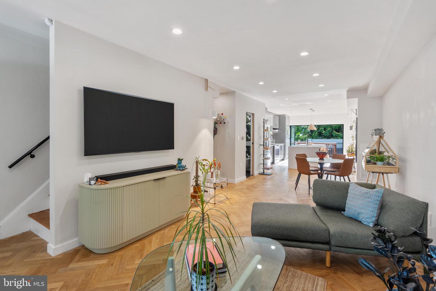 2426 4TH ST NE, WASHINGTON, District Of Columbia 20002, 2 Bedrooms Bedrooms, ,2 BathroomsBathrooms,Residential,For sale,2426 4TH ST NE,DCDC2202754 MLS # DCDC2202754