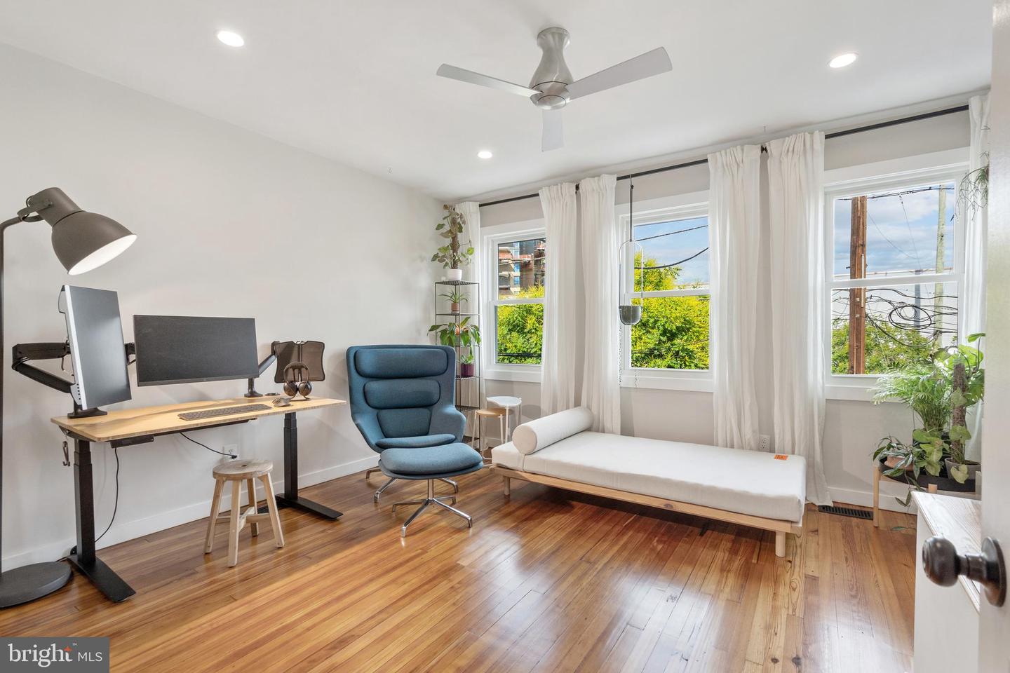 2426 4TH ST NE, WASHINGTON, District Of Columbia 20002, 2 Bedrooms Bedrooms, ,2 BathroomsBathrooms,Residential,For sale,2426 4TH ST NE,DCDC2202754 MLS # DCDC2202754