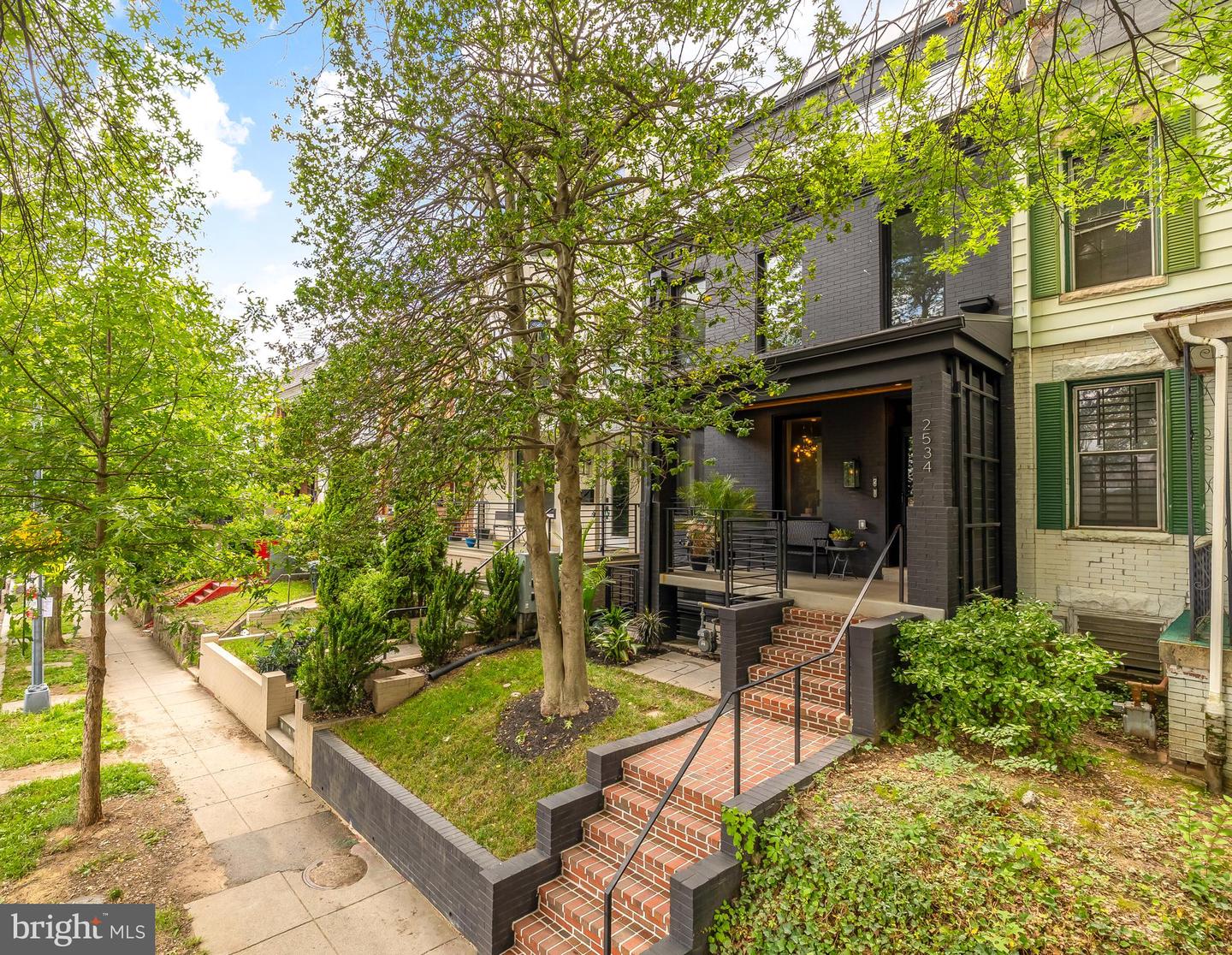 2534 11TH ST NW #1, WASHINGTON, District Of Columbia 20001, 2 Bedrooms Bedrooms, ,2 BathroomsBathrooms,Residential,For sale,2534 11TH ST NW #1,DCDC2202780 MLS # DCDC2202780