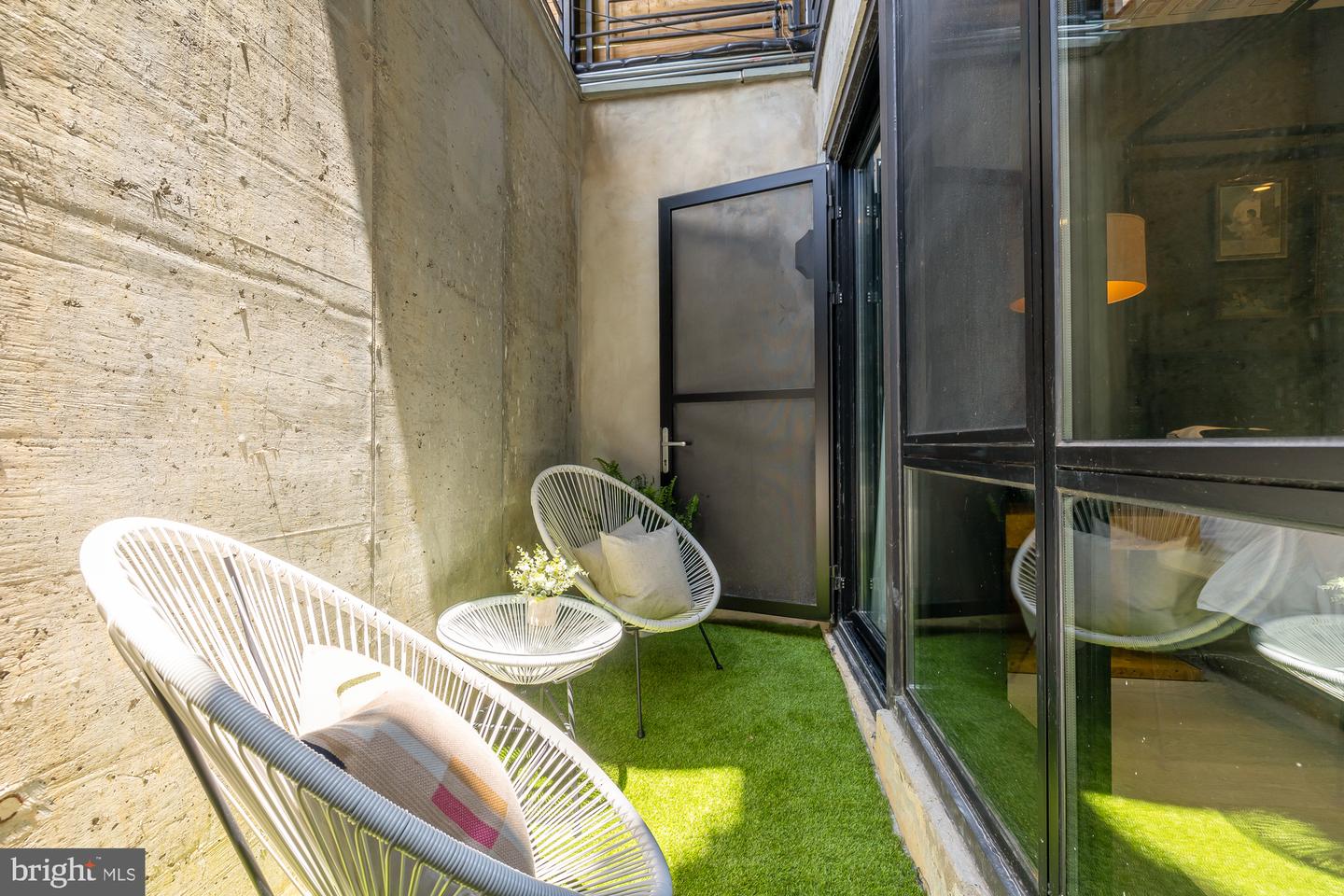 2534 11TH ST NW #1, WASHINGTON, District Of Columbia 20001, 2 Bedrooms Bedrooms, ,2 BathroomsBathrooms,Residential,For sale,2534 11TH ST NW #1,DCDC2202780 MLS # DCDC2202780