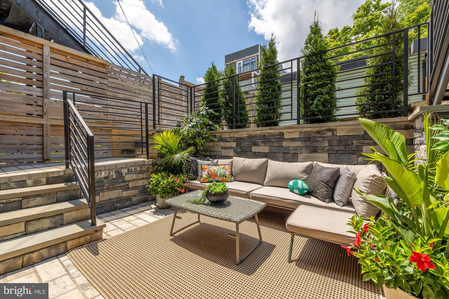 2534 11TH ST NW #1, WASHINGTON, District Of Columbia 20001, 2 Bedrooms Bedrooms, ,2 BathroomsBathrooms,Residential,For sale,2534 11TH ST NW #1,DCDC2202780 MLS # DCDC2202780