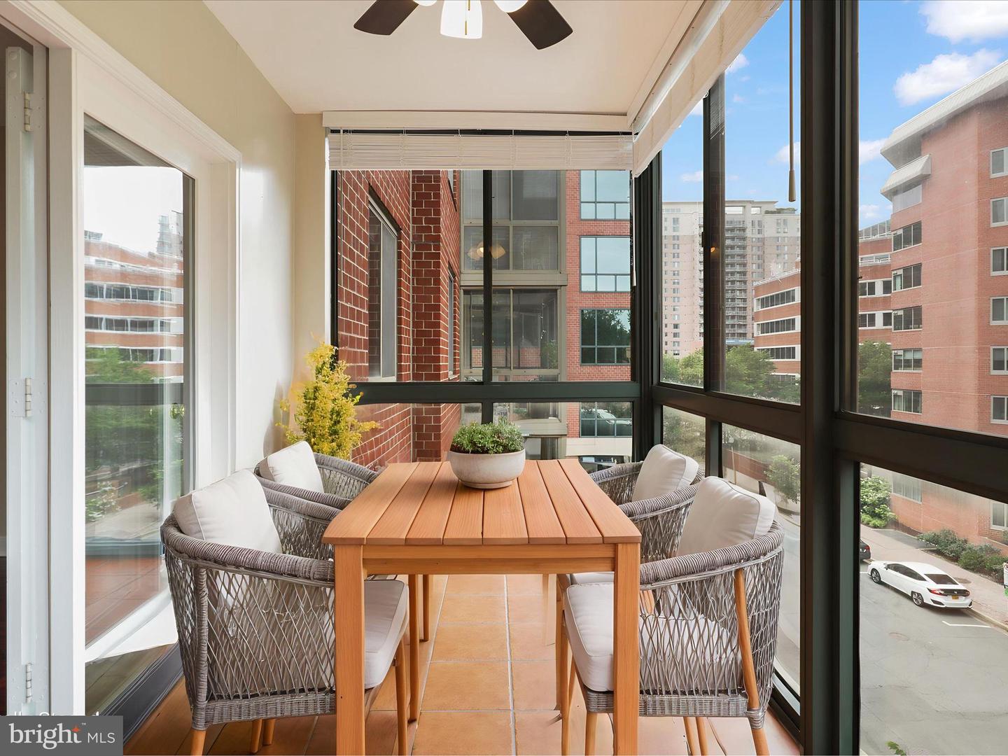 1045 N UTAH ST #2-404, ARLINGTON, Virginia 22201, 1 Bedroom Bedrooms, ,1 BathroomBathrooms,Residential,For sale,1045 N UTAH ST #2-404,VAAR2058280 MLS # VAAR2058280