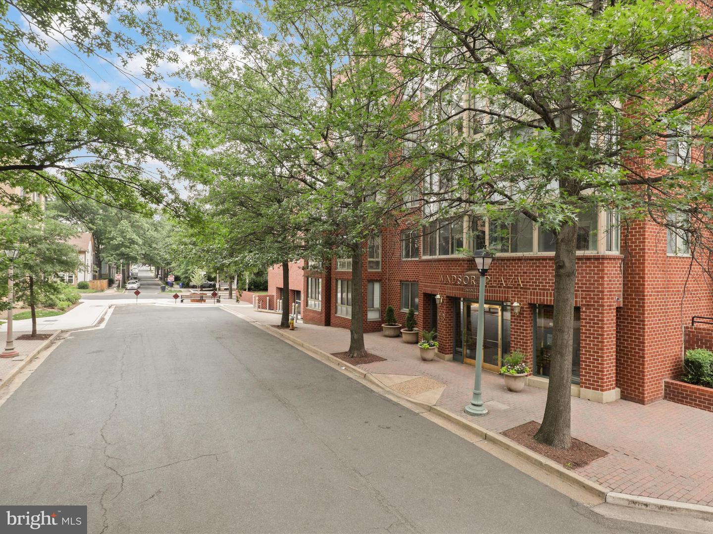 1045 N UTAH ST #2-404, ARLINGTON, Virginia 22201, 1 Bedroom Bedrooms, ,1 BathroomBathrooms,Residential,For sale,1045 N UTAH ST #2-404,VAAR2058280 MLS # VAAR2058280