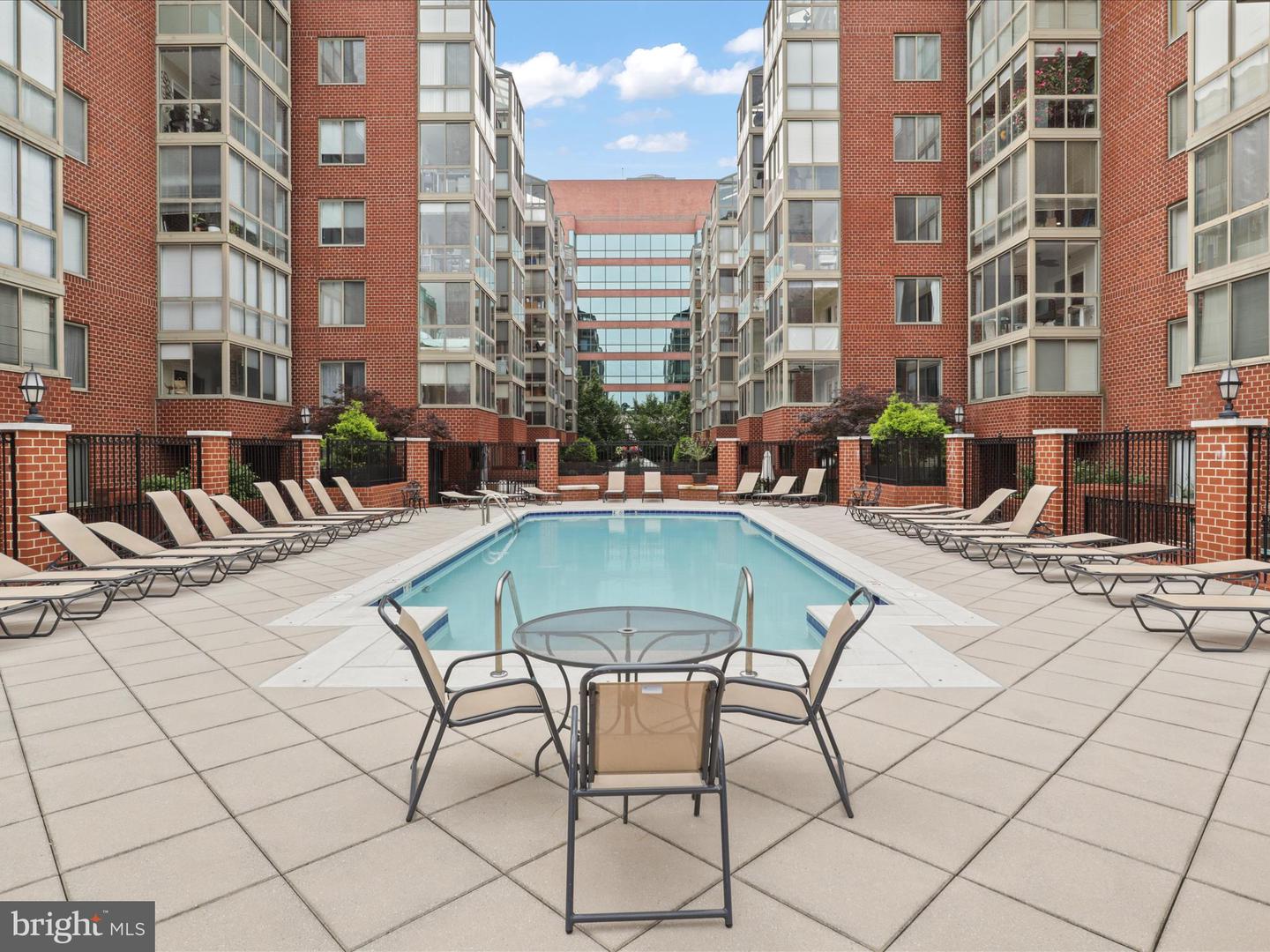 1045 N UTAH ST #2-404, ARLINGTON, Virginia 22201, 1 Bedroom Bedrooms, ,1 BathroomBathrooms,Residential,For sale,1045 N UTAH ST #2-404,VAAR2058280 MLS # VAAR2058280