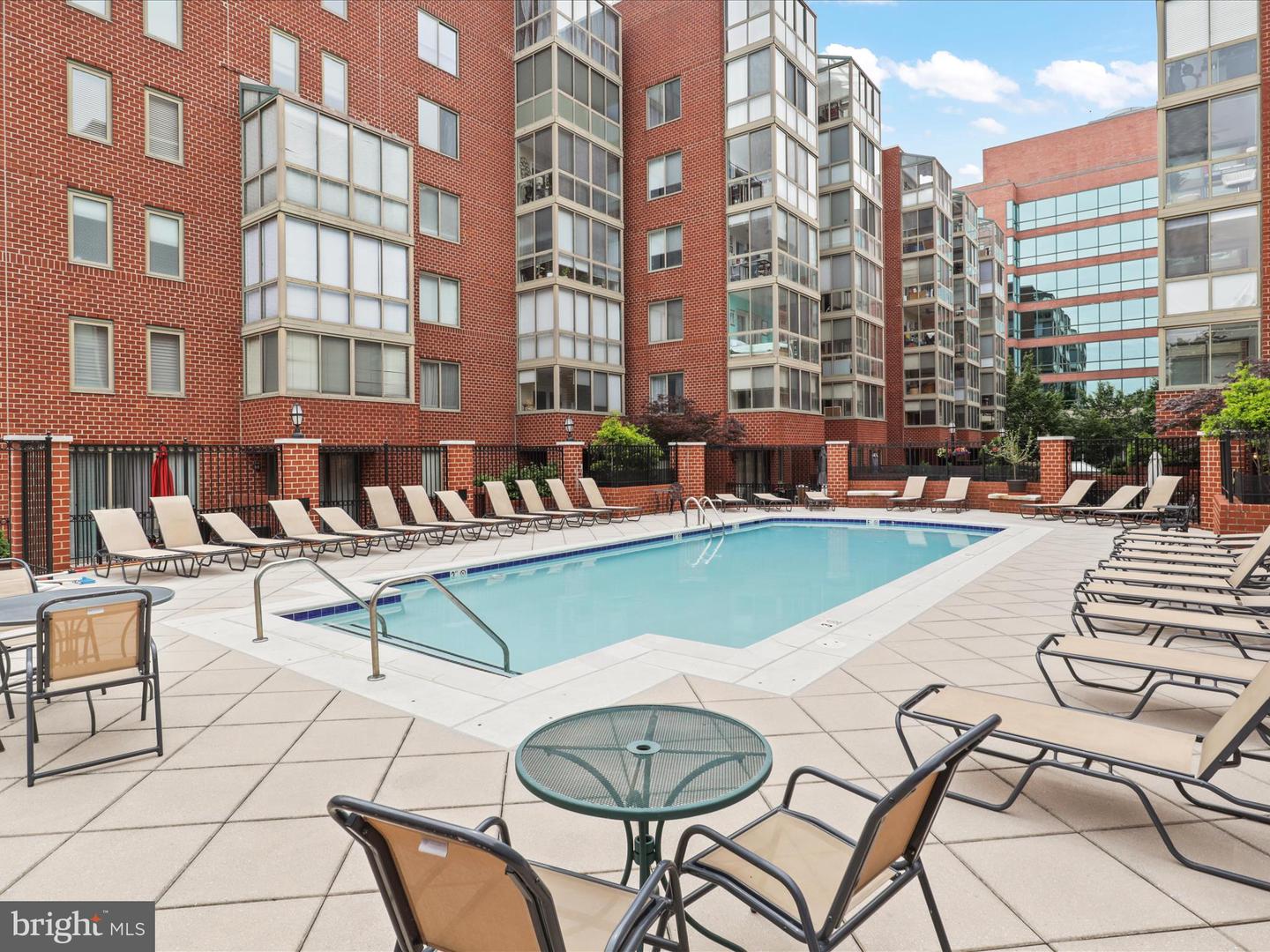 1045 N UTAH ST #2-404, ARLINGTON, Virginia 22201, 1 Bedroom Bedrooms, ,1 BathroomBathrooms,Residential,For sale,1045 N UTAH ST #2-404,VAAR2058280 MLS # VAAR2058280