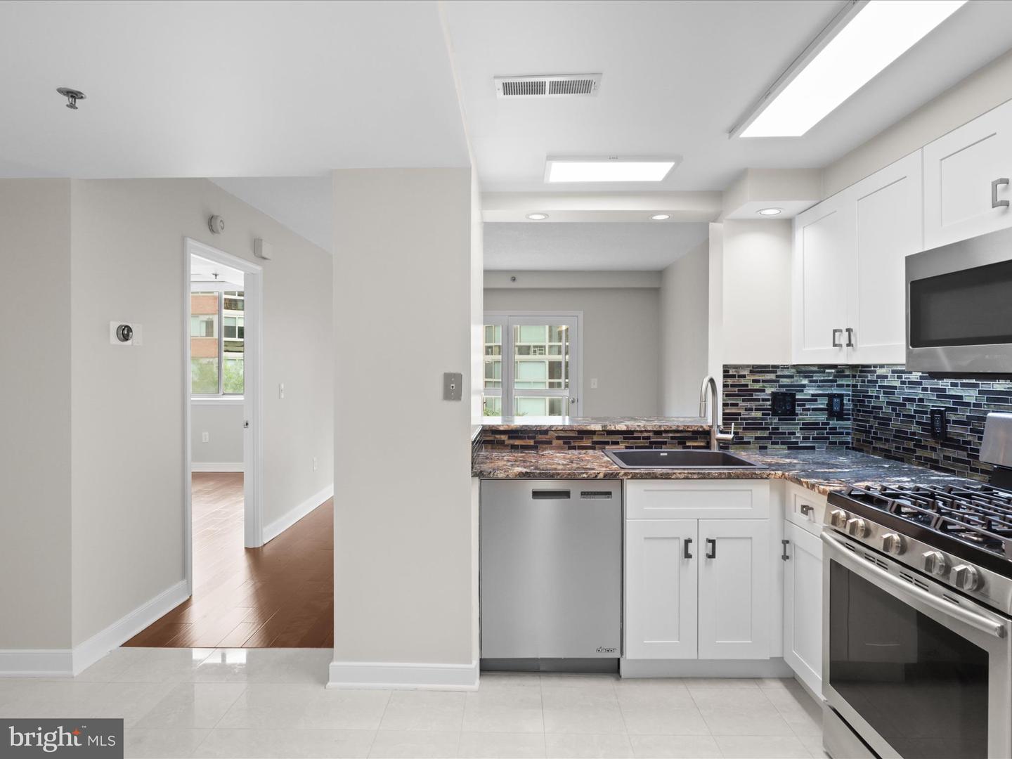 1045 N UTAH ST #2-404, ARLINGTON, Virginia 22201, 1 Bedroom Bedrooms, ,1 BathroomBathrooms,Residential,For sale,1045 N UTAH ST #2-404,VAAR2058280 MLS # VAAR2058280