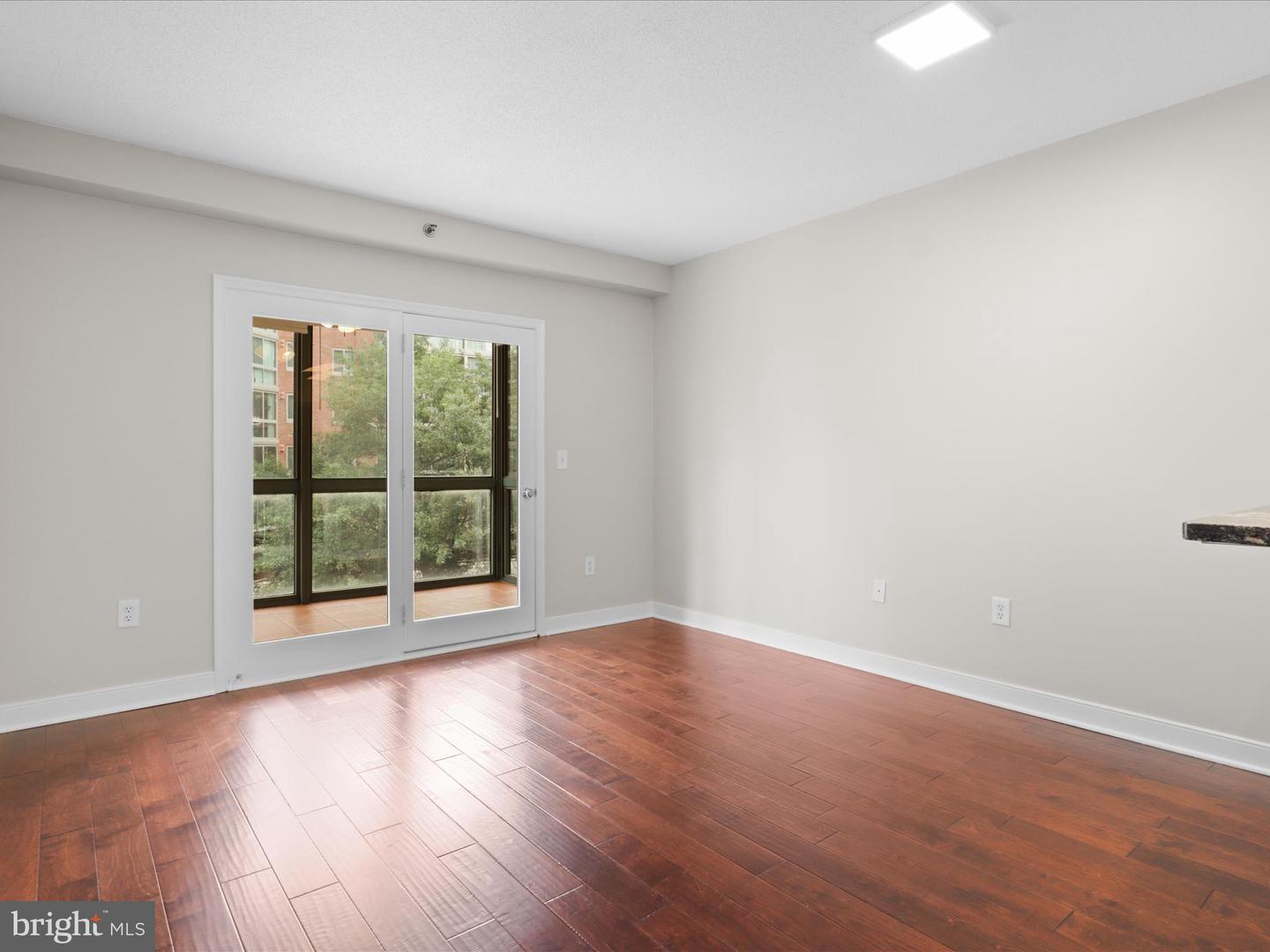 1045 N UTAH ST #2-404, ARLINGTON, Virginia 22201, 1 Bedroom Bedrooms, ,1 BathroomBathrooms,Residential,For sale,1045 N UTAH ST #2-404,VAAR2058280 MLS # VAAR2058280