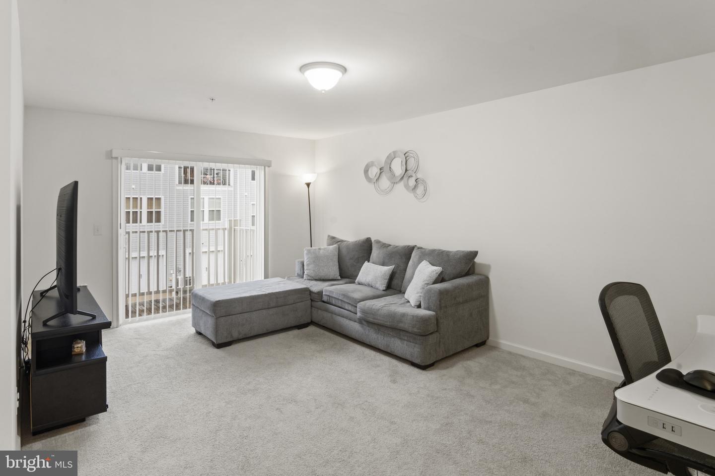 16894 PORTERS INN DR, DUMFRIES, Virginia 22026, 2 Bedrooms Bedrooms, ,2 BathroomsBathrooms,Residential,For sale,16894 PORTERS INN DR,VAPW2095662 MLS # VAPW2095662