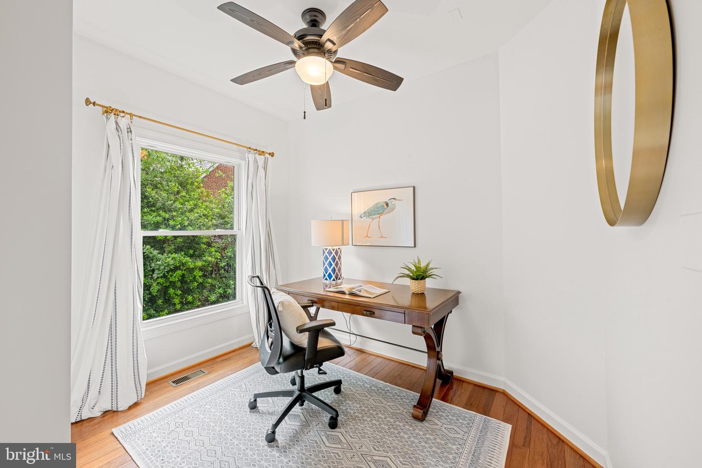 2425 N DICKERSON ST N, ARLINGTON, Virginia 22207, 4 Bedrooms Bedrooms, ,4 BathroomsBathrooms,Residential,For sale,2425 N DICKERSON ST N,VAAR2058284 MLS # VAAR2058284