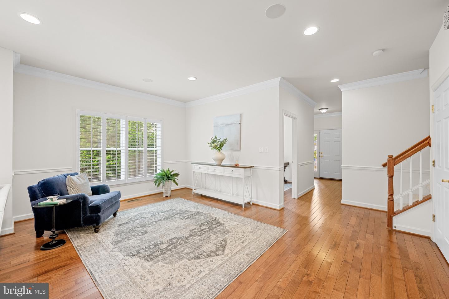 2425 N DICKERSON ST N, ARLINGTON, Virginia 22207, 4 Bedrooms Bedrooms, ,4 BathroomsBathrooms,Residential,For sale,2425 N DICKERSON ST N,VAAR2058284 MLS # VAAR2058284