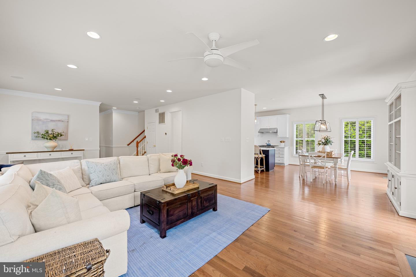 2425 N DICKERSON ST N, ARLINGTON, Virginia 22207, 4 Bedrooms Bedrooms, ,4 BathroomsBathrooms,Residential,For sale,2425 N DICKERSON ST N,VAAR2058284 MLS # VAAR2058284