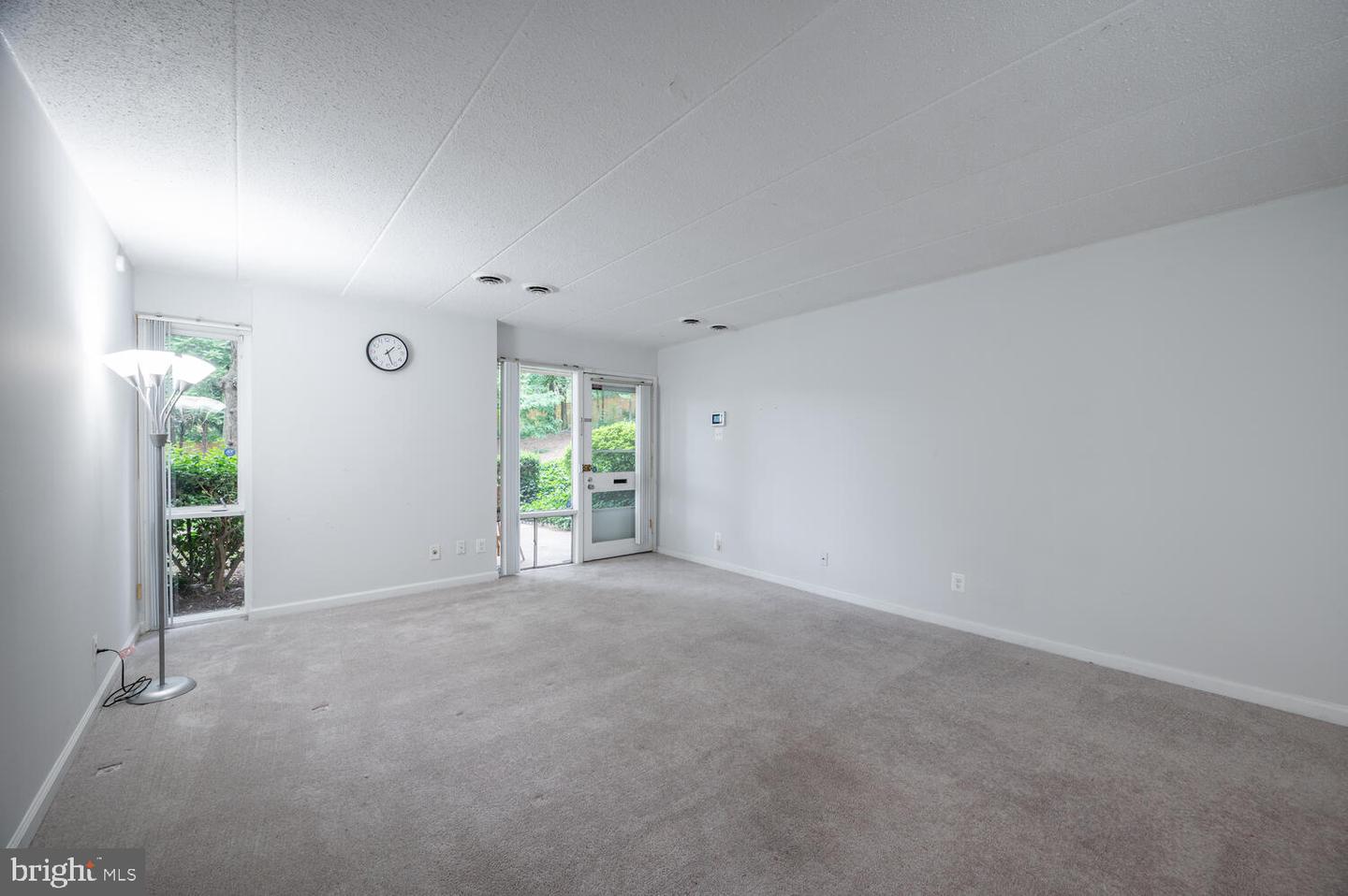 2525 HUNTINGTON AVE #18, ALEXANDRIA, Virginia 22303, 1 Bedroom Bedrooms, ,1 BathroomBathrooms,Residential,For sale,2525 HUNTINGTON AVE #18,VAFX2243566 MLS # VAFX2243566