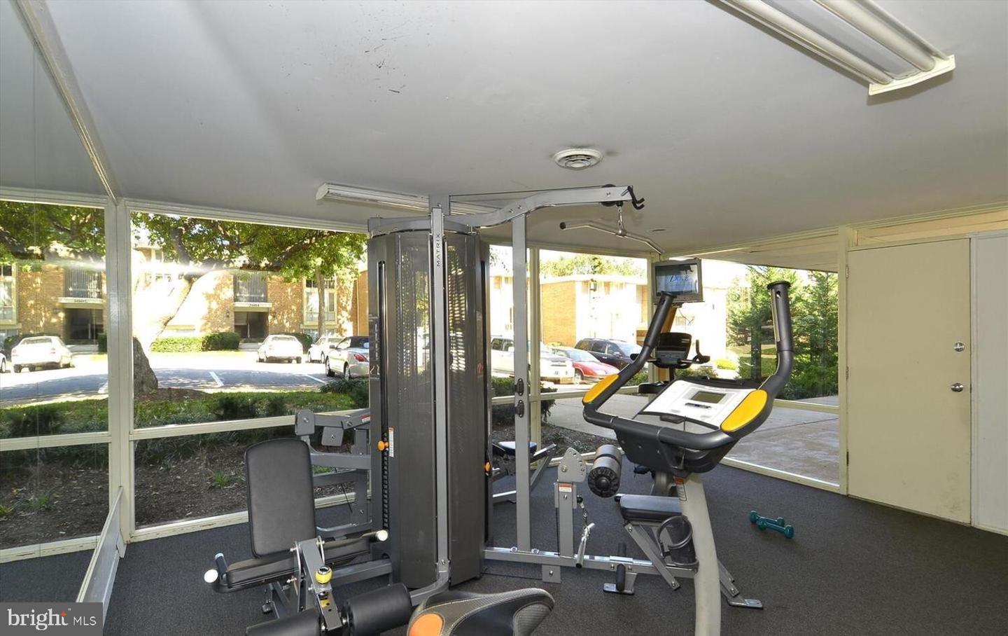 2525 HUNTINGTON AVE #18, ALEXANDRIA, Virginia 22303, 1 Bedroom Bedrooms, ,1 BathroomBathrooms,Residential,For sale,2525 HUNTINGTON AVE #18,VAFX2243566 MLS # VAFX2243566