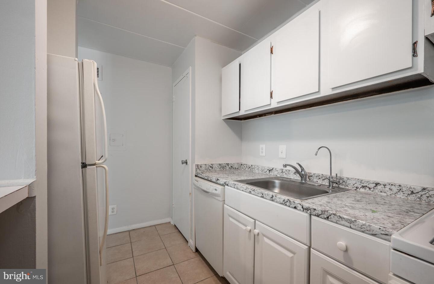 2525 HUNTINGTON AVE #18, ALEXANDRIA, Virginia 22303, 1 Bedroom Bedrooms, ,1 BathroomBathrooms,Residential,For sale,2525 HUNTINGTON AVE #18,VAFX2243566 MLS # VAFX2243566
