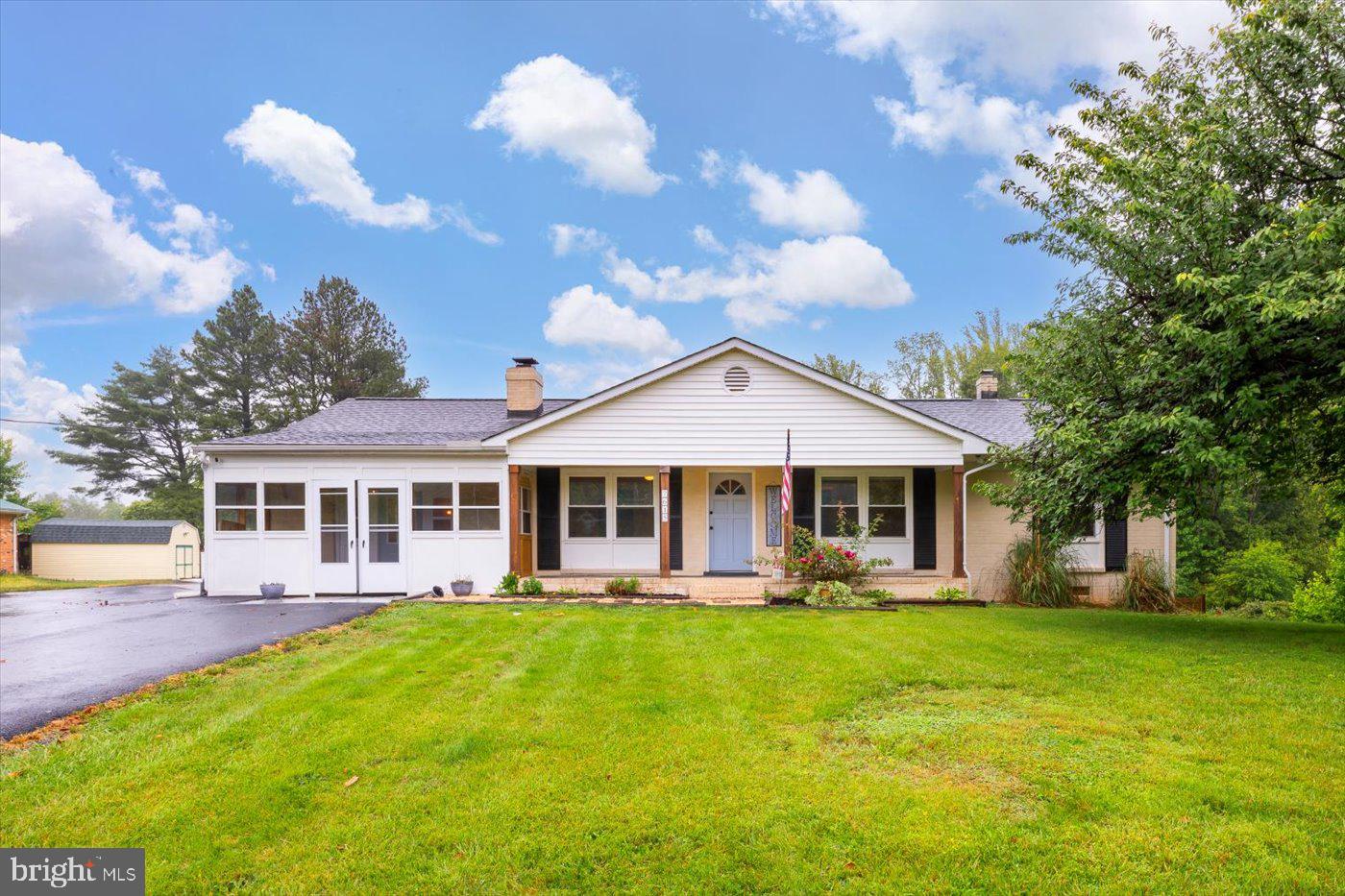 7615 MORRIS RD, SPOTSYLVANIA, Virginia 22551, 3 Bedrooms Bedrooms, 8 Rooms Rooms,2 BathroomsBathrooms,Residential,For sale,7615 MORRIS RD,VASP2033486 MLS # VASP2033486