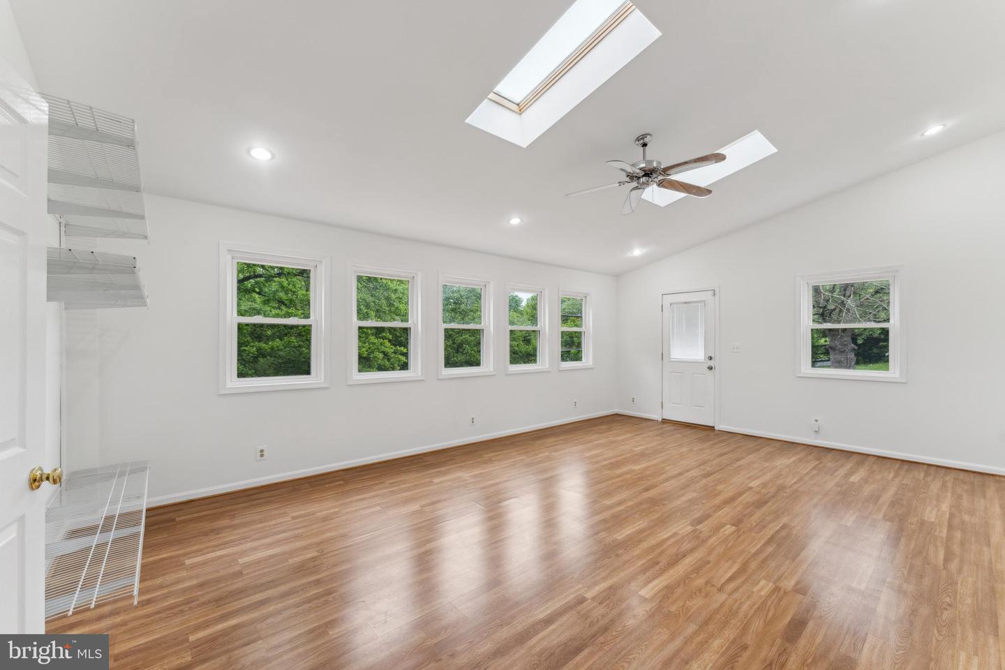 13320 SCIBILIA CT, FAIRFAX, Virginia 22033, 6 Bedrooms Bedrooms, ,3 BathroomsBathrooms,Residential,For sale,13320 SCIBILIA CT,VAFX2243580 MLS # VAFX2243580