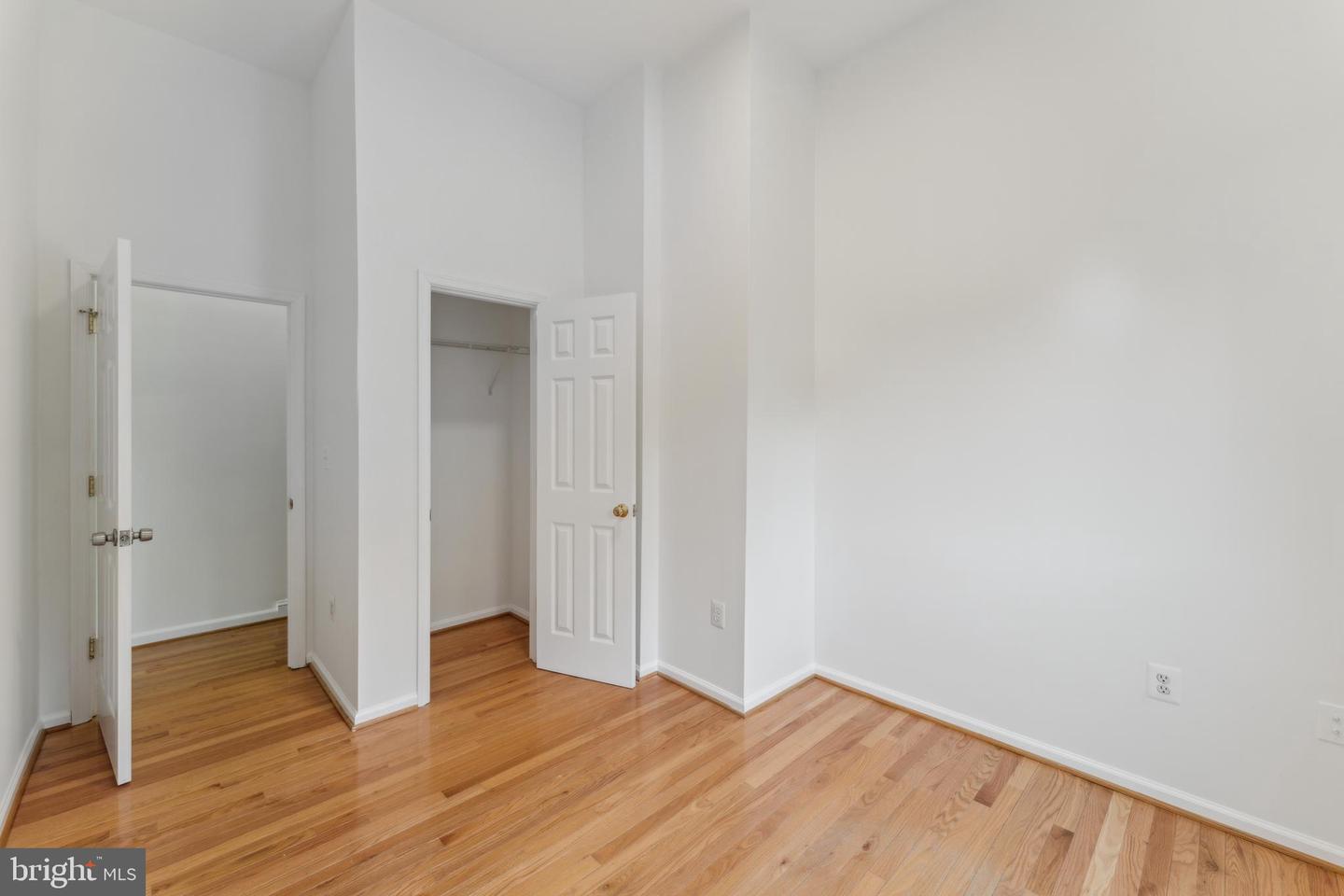 13320 SCIBILIA CT, FAIRFAX, Virginia 22033, 6 Bedrooms Bedrooms, ,3 BathroomsBathrooms,Residential,For sale,13320 SCIBILIA CT,VAFX2243580 MLS # VAFX2243580