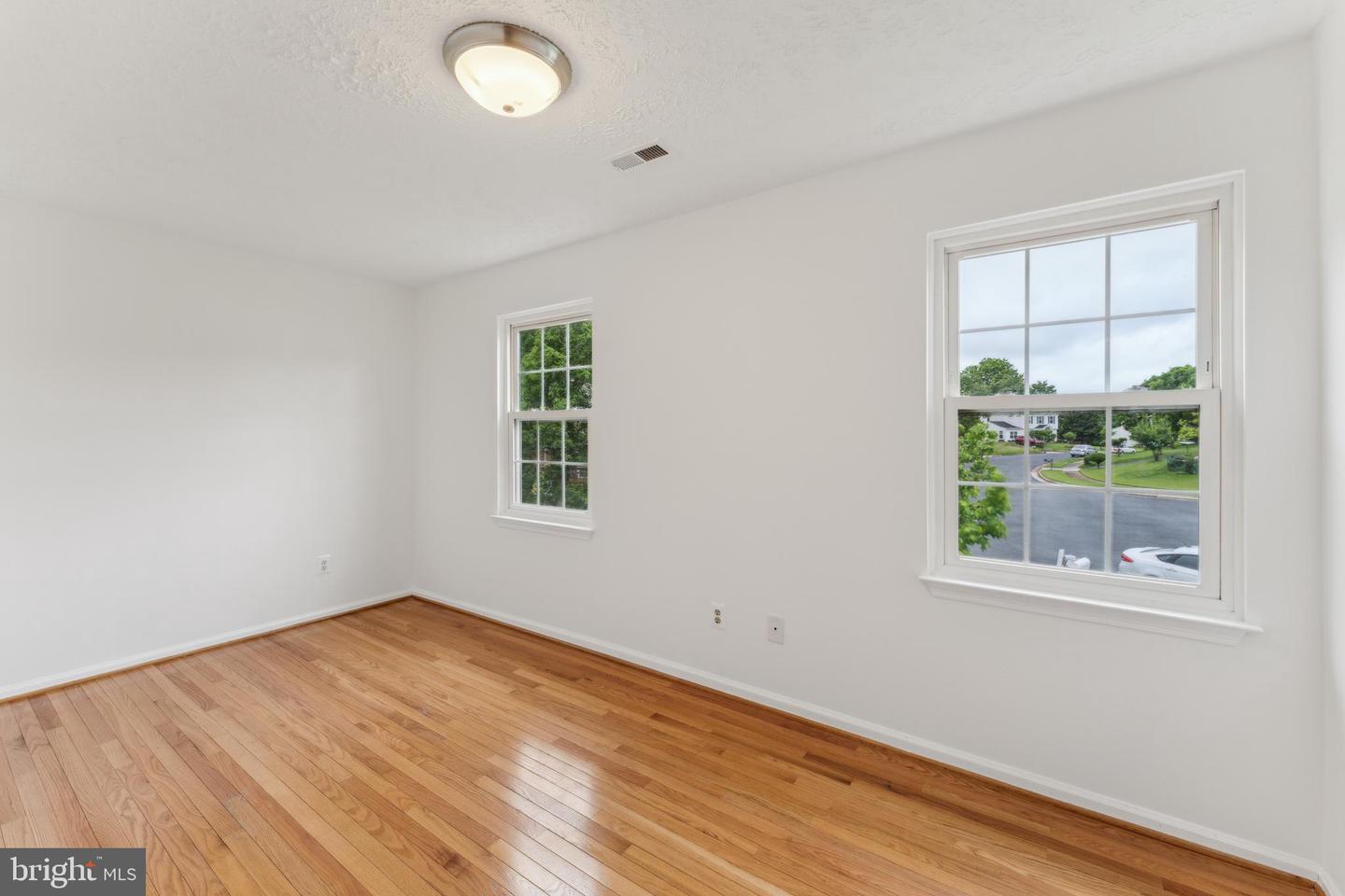13320 SCIBILIA CT, FAIRFAX, Virginia 22033, 6 Bedrooms Bedrooms, ,3 BathroomsBathrooms,Residential,For sale,13320 SCIBILIA CT,VAFX2243580 MLS # VAFX2243580