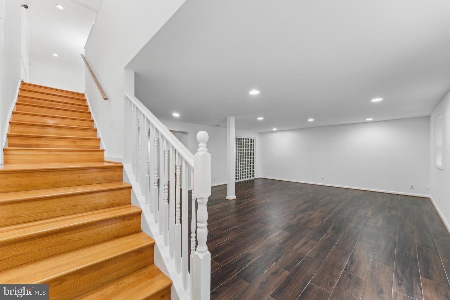 13320 SCIBILIA CT, FAIRFAX, Virginia 22033, 6 Bedrooms Bedrooms, ,3 BathroomsBathrooms,Residential,For sale,13320 SCIBILIA CT,VAFX2243580 MLS # VAFX2243580