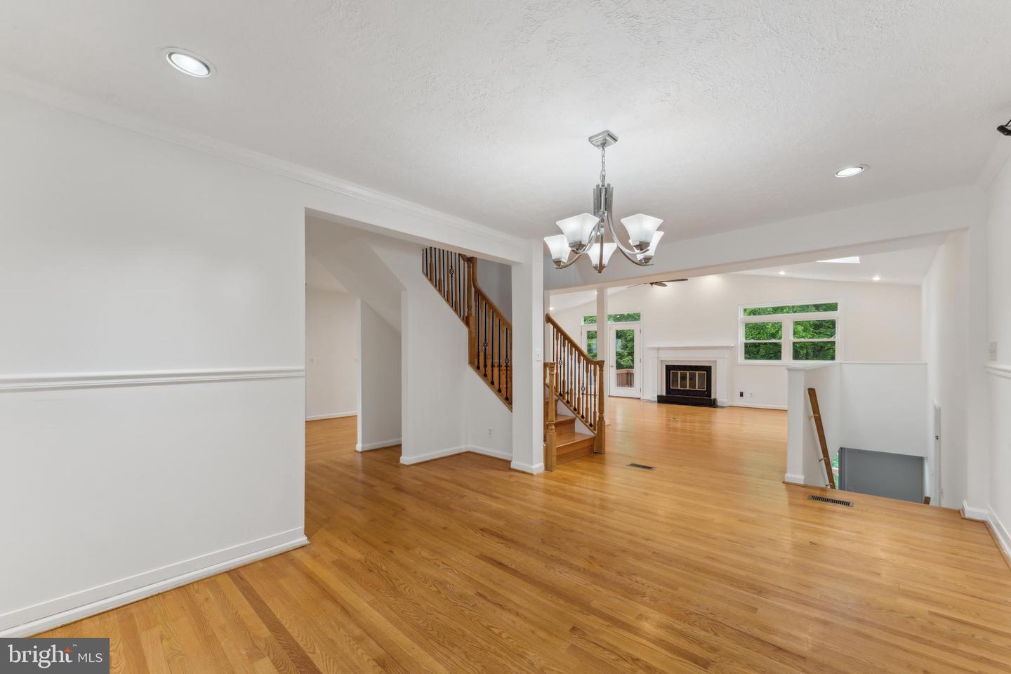 13320 SCIBILIA CT, FAIRFAX, Virginia 22033, 6 Bedrooms Bedrooms, ,3 BathroomsBathrooms,Residential,For sale,13320 SCIBILIA CT,VAFX2243580 MLS # VAFX2243580