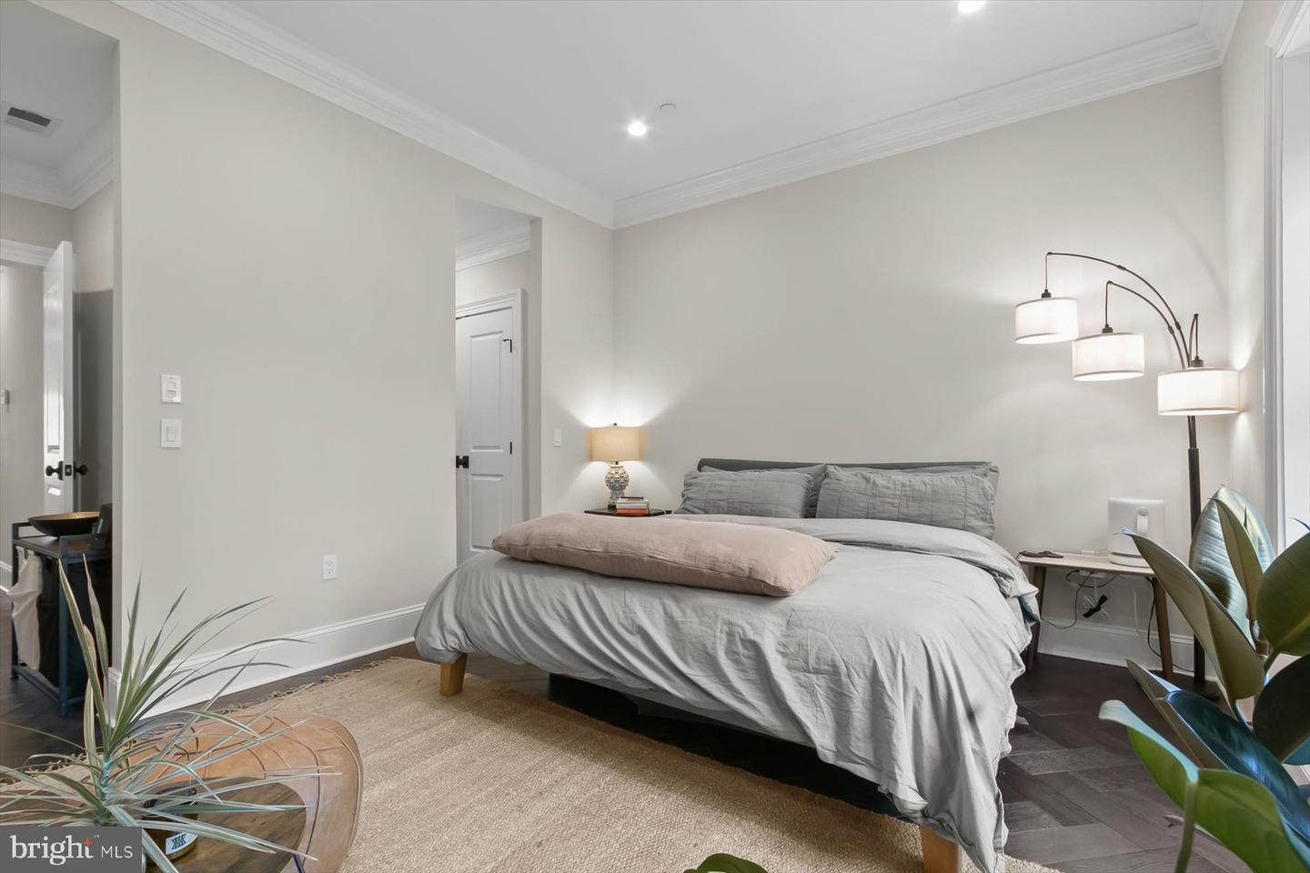 1775 CHURCH ST NW #8, WASHINGTON, District Of Columbia 20036, 2 Bedrooms Bedrooms, ,2 BathroomsBathrooms,Residential,For sale,1775 CHURCH ST NW #8,DCDC2202736 MLS # DCDC2202736
