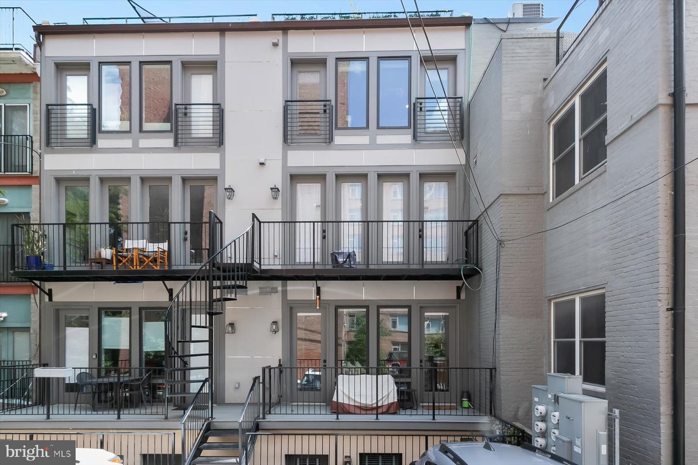 1775 CHURCH ST NW #8, WASHINGTON, District Of Columbia 20036, 2 Bedrooms Bedrooms, ,2 BathroomsBathrooms,Residential,For sale,1775 CHURCH ST NW #8,DCDC2202736 MLS # DCDC2202736