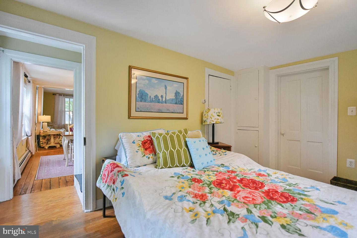 431 S KING ST, LEESBURG, Virginia 20175, 4 Bedrooms Bedrooms, ,2 BathroomsBathrooms,Residential,For sale,431 S KING ST,VALO2098012 MLS # VALO2098012